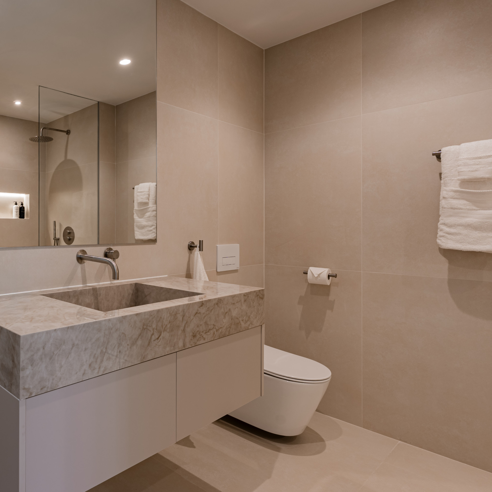 Stunning Duplex Penthouse with Private Pool and Panoramic Views in La Quinta, Benahavís · Photo 27