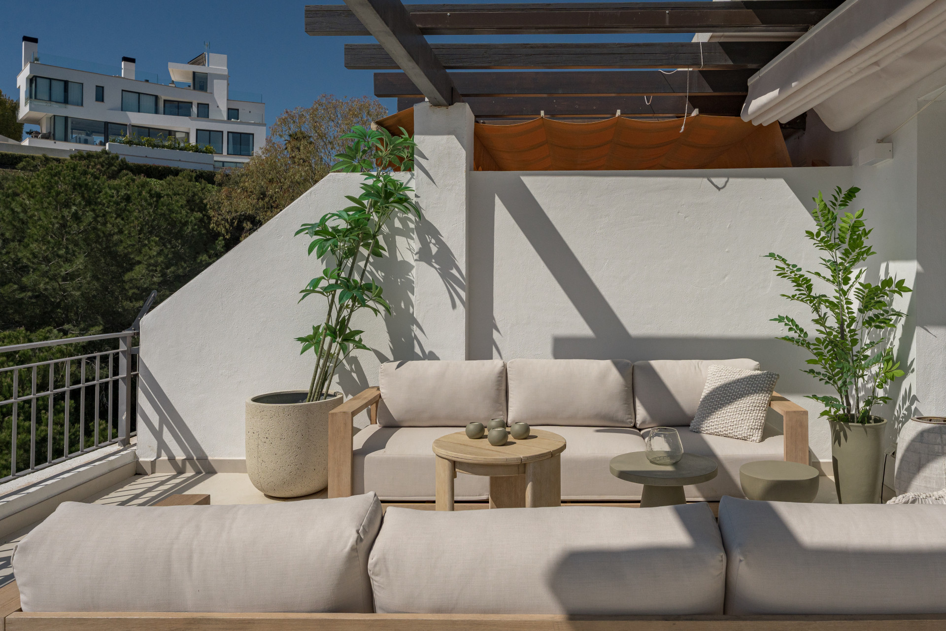 Stunning Duplex Penthouse with Private Pool and Panoramic Views in La Quinta, Benahavís · Photo 33