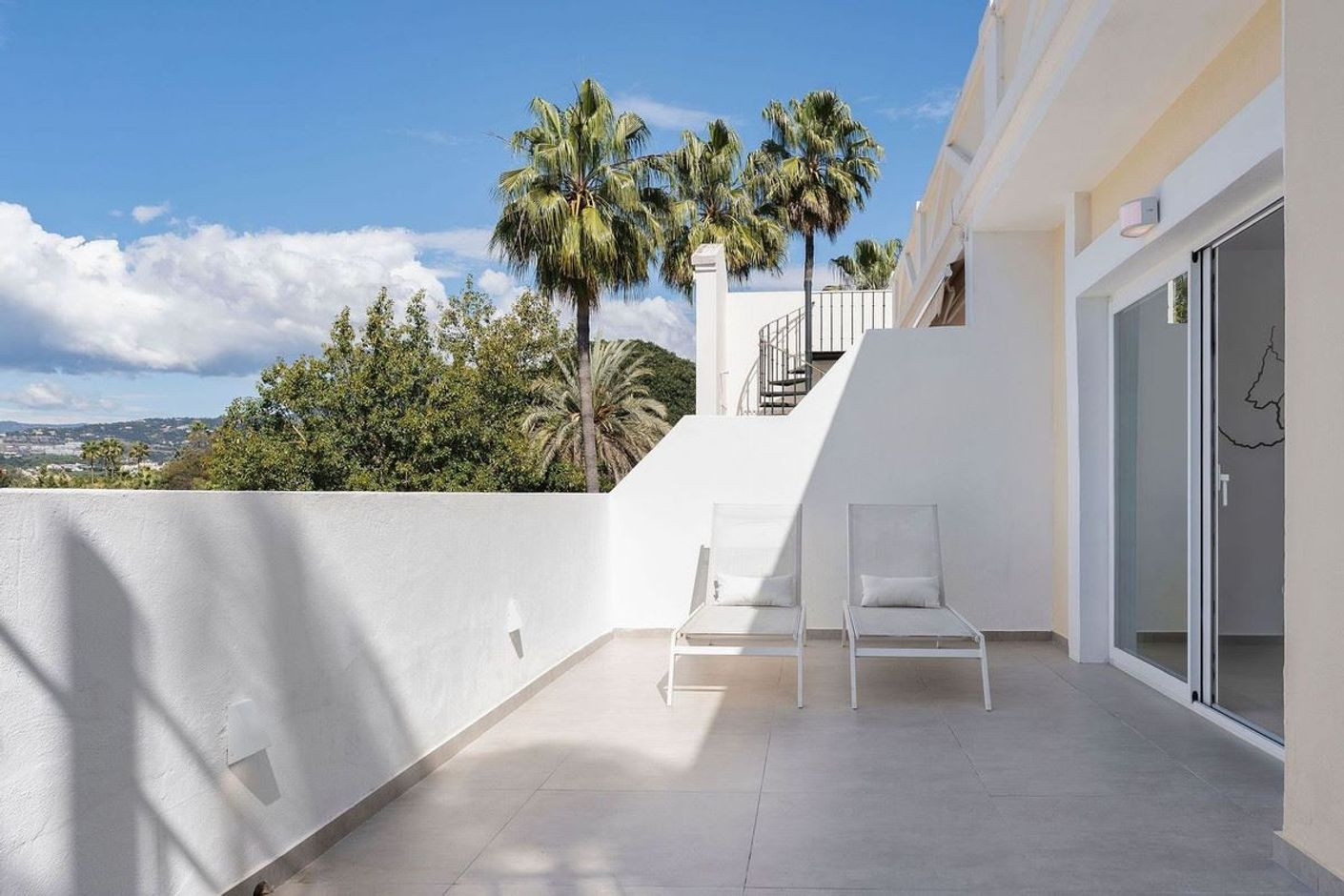 Duplex Penthouse for Sale in Aloha Gardens · Photo 17