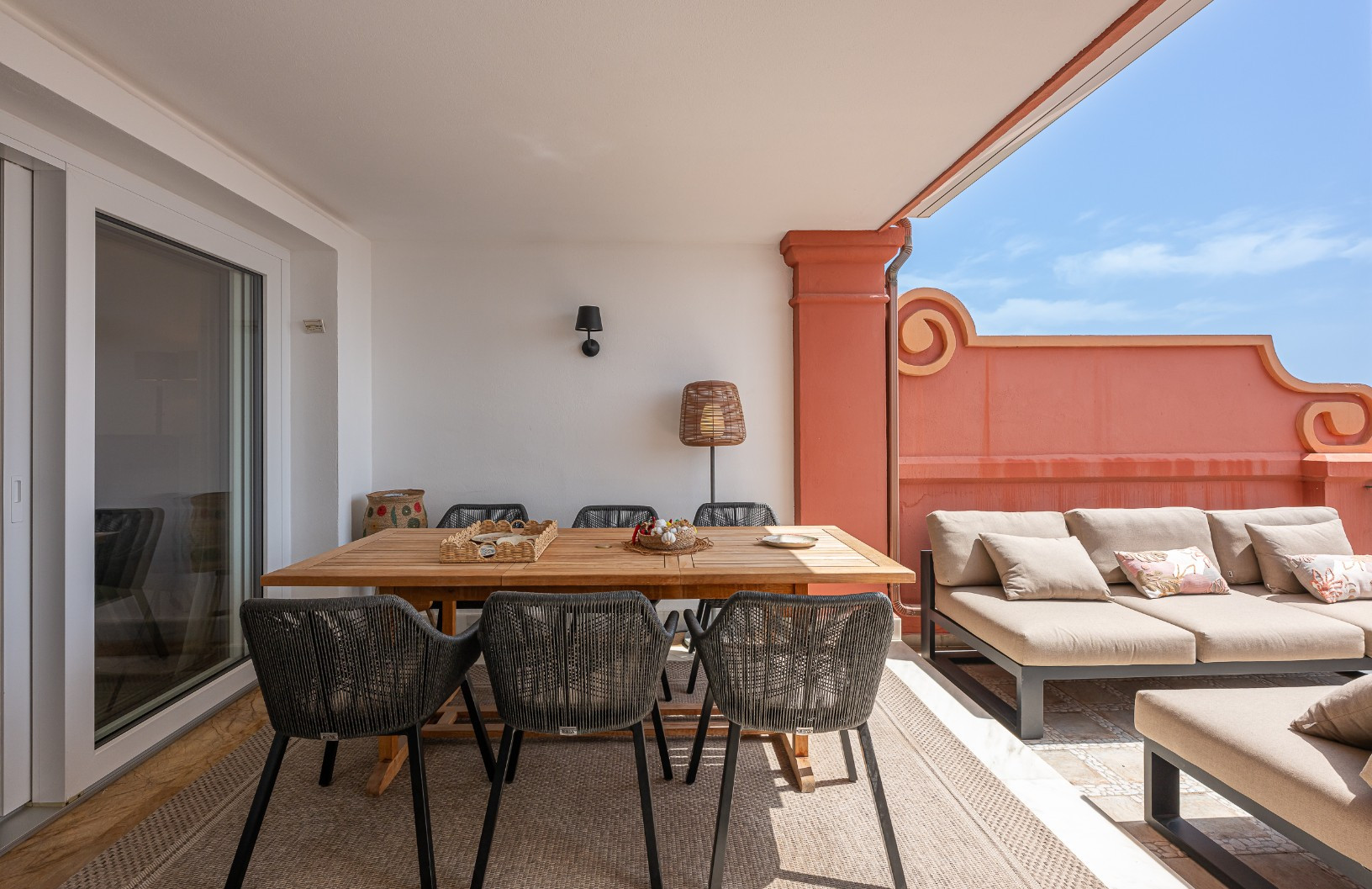 Exclusive Duplex Reformed with Panoramic Sea Views in La Quinta, Benahavís · Photo 39