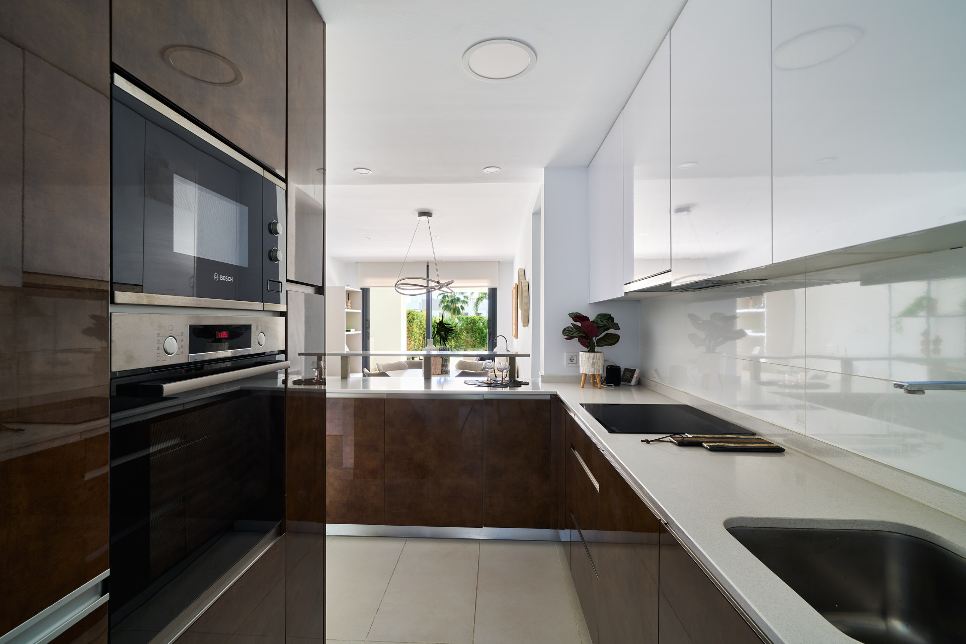 Key Ready - Last Unit - Fully Furnished - Ground Floor in the New Golden Mile - UFH + South Orientation · Photo 15