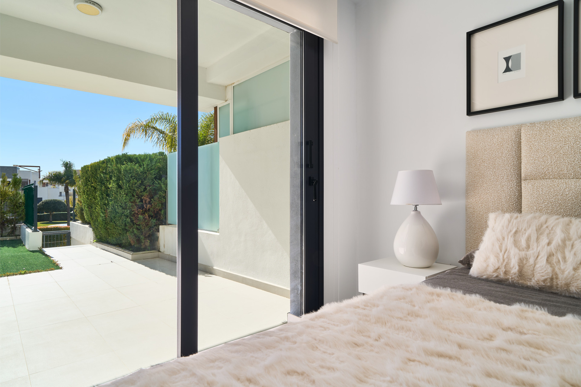 Key Ready - Last Unit - Fully Furnished - Ground Floor in the New Golden Mile - UFH + South Orientation · Photo 28