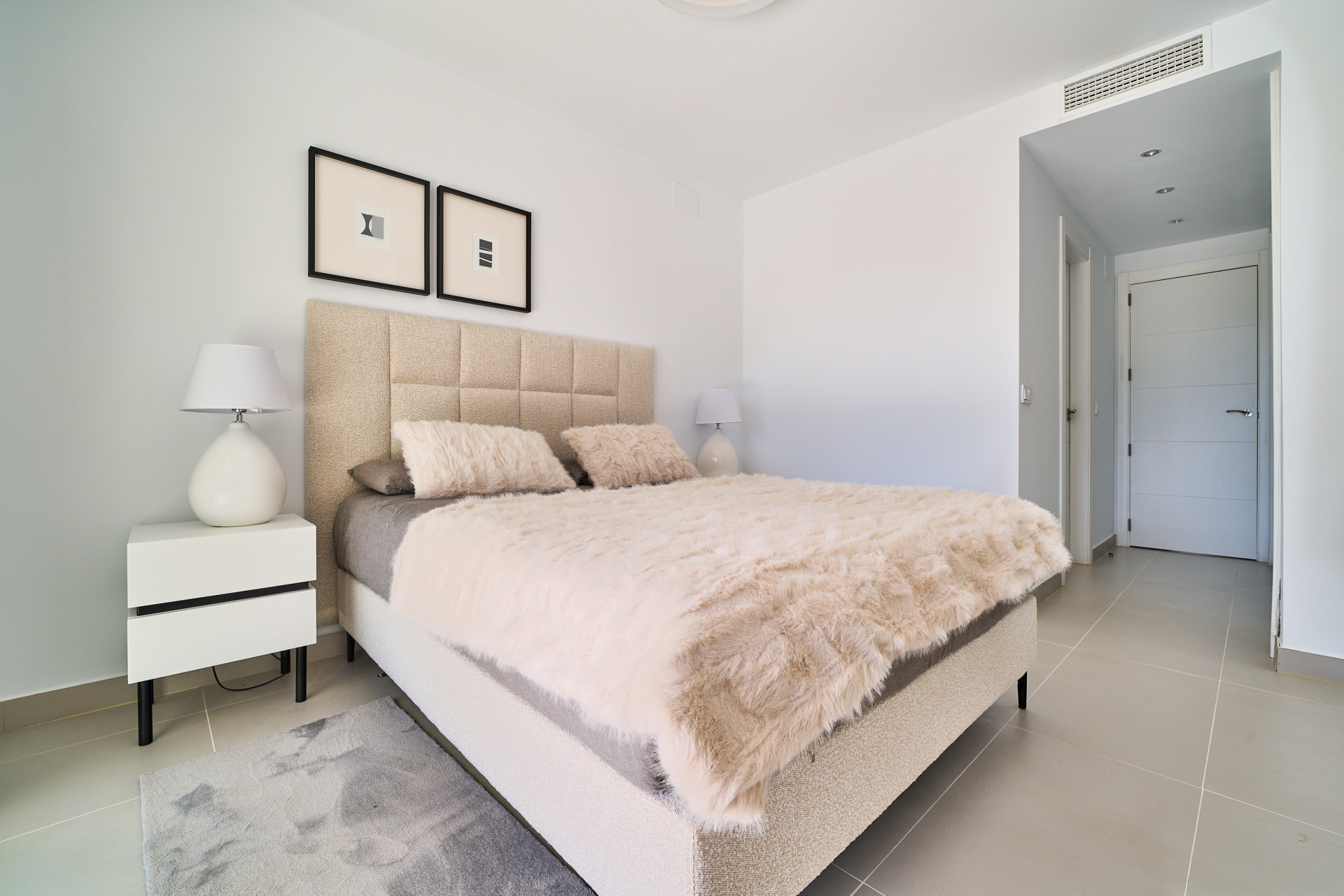Key Ready - Last Unit - Fully Furnished - Ground Floor in the New Golden Mile - UFH + South Orientation · Photo 26
