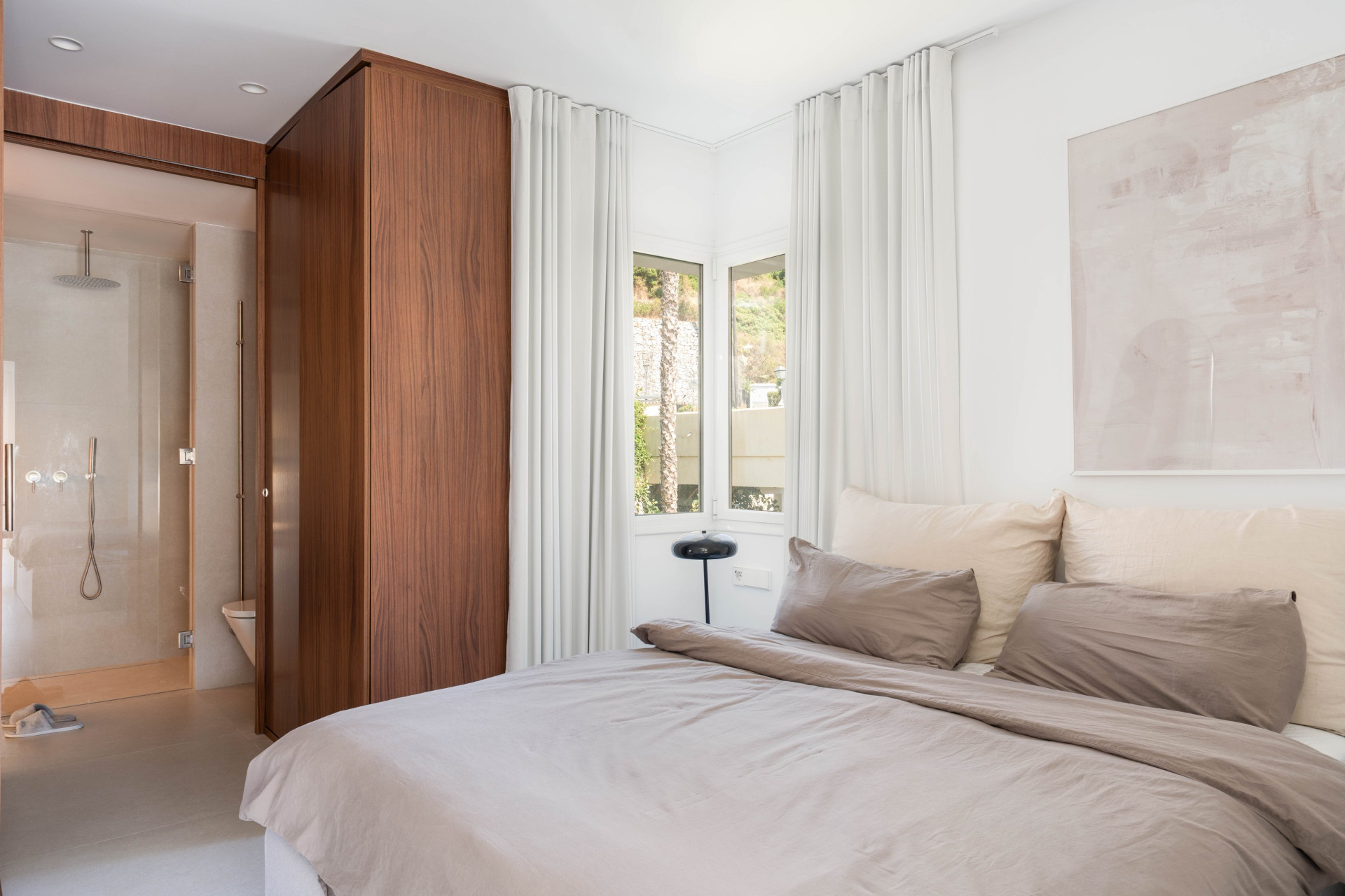 A Refined Top-Floor apartment with Panoramic Views in La Quinta · Photo 17