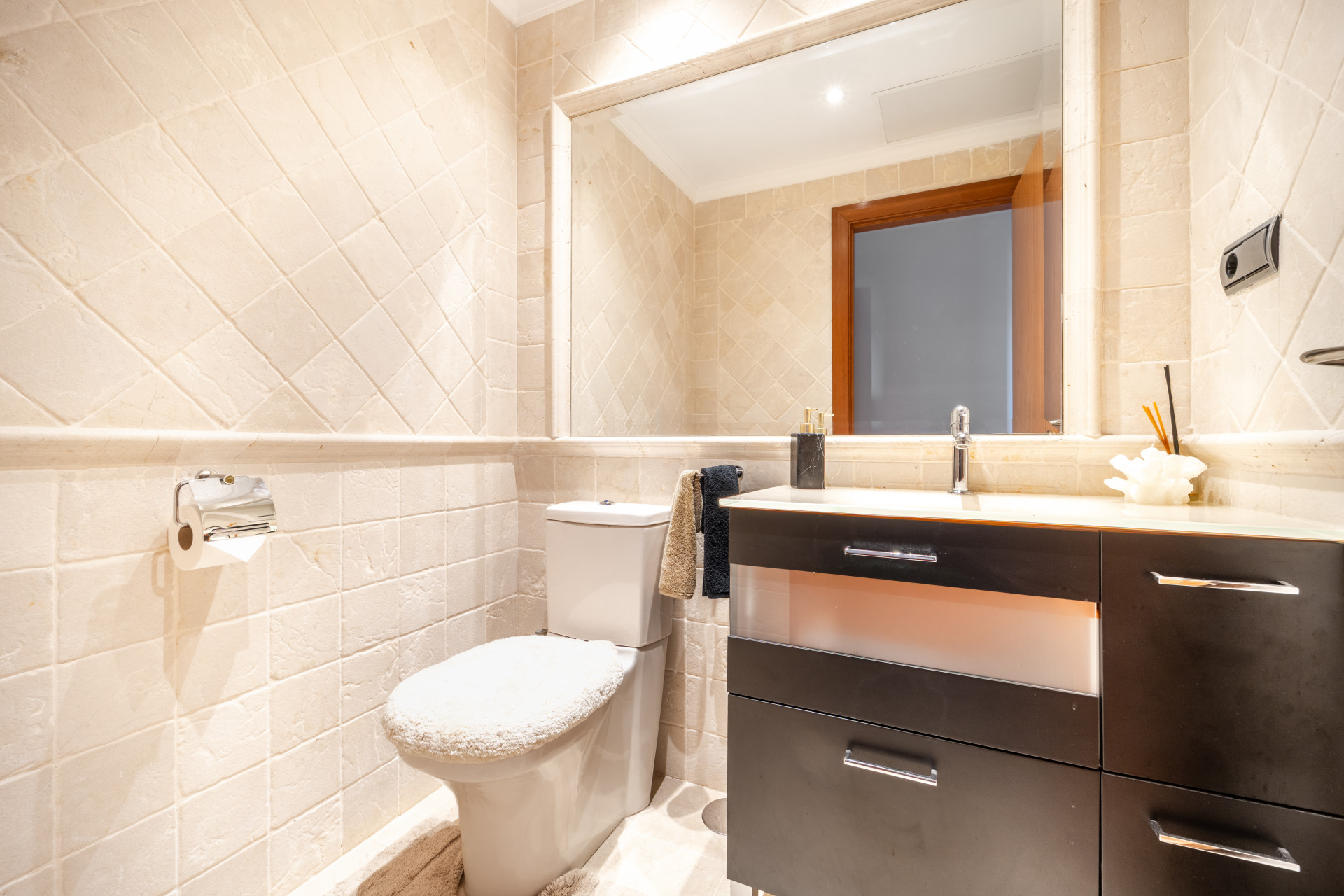 Exclusive apartment on the beach next to Puerto Banus · Photo 12