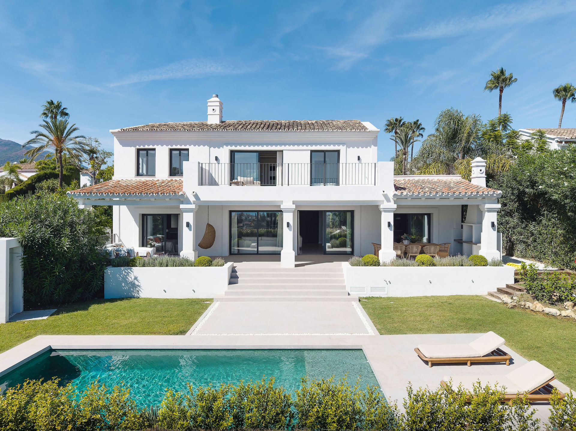 Welcome to Villa Rosalia — Refined Luxury with Stunning Seaviews in Nueva Andalucía, Marbella · Photo 25