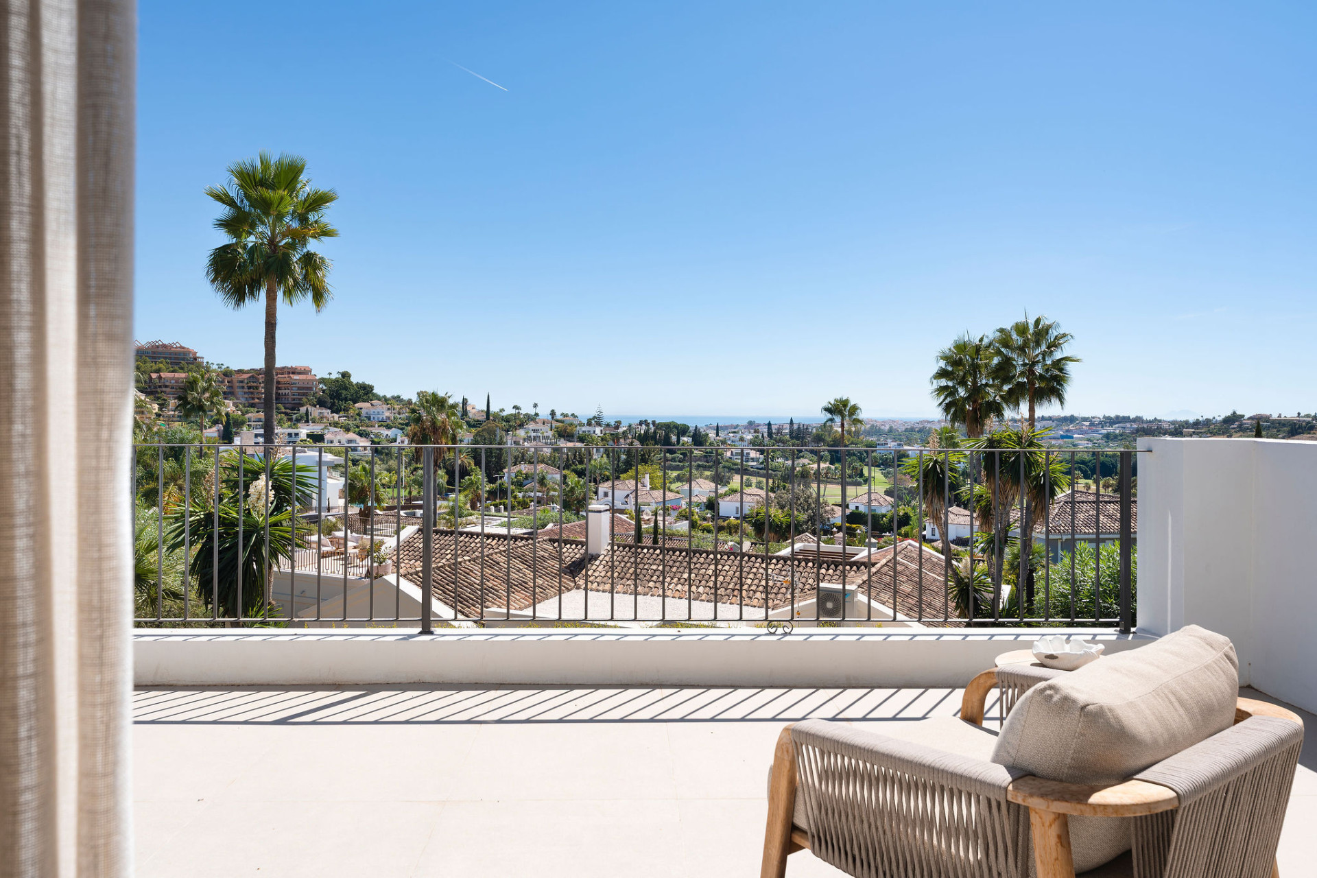 Welcome to Villa Rosalia — Refined Luxury with Stunning Seaviews in Nueva Andalucía, Marbella · Photo 17