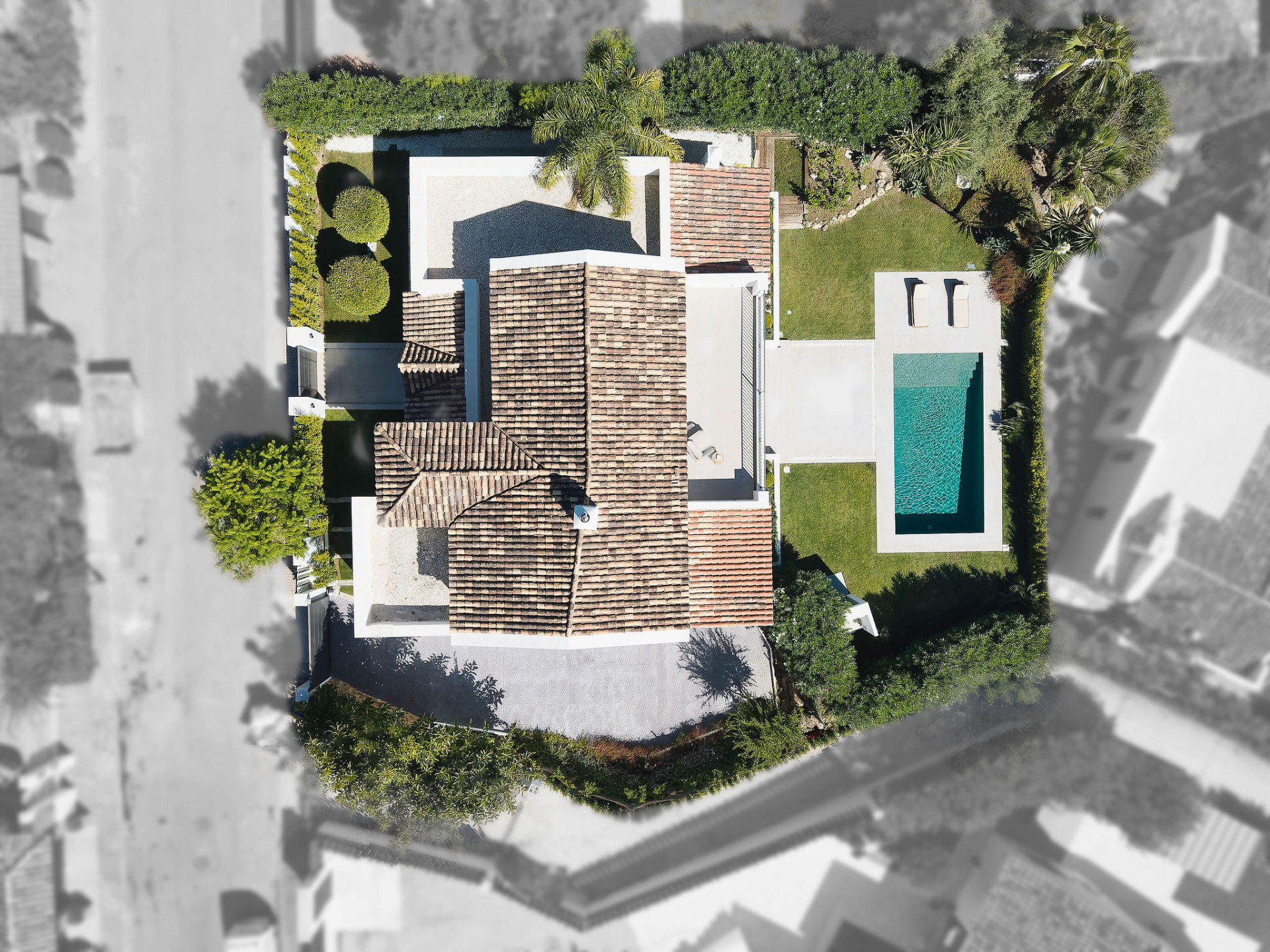 Welcome to Villa Rosalia — Refined Luxury with Stunning Seaviews in Nueva Andalucía, Marbella · Photo 28