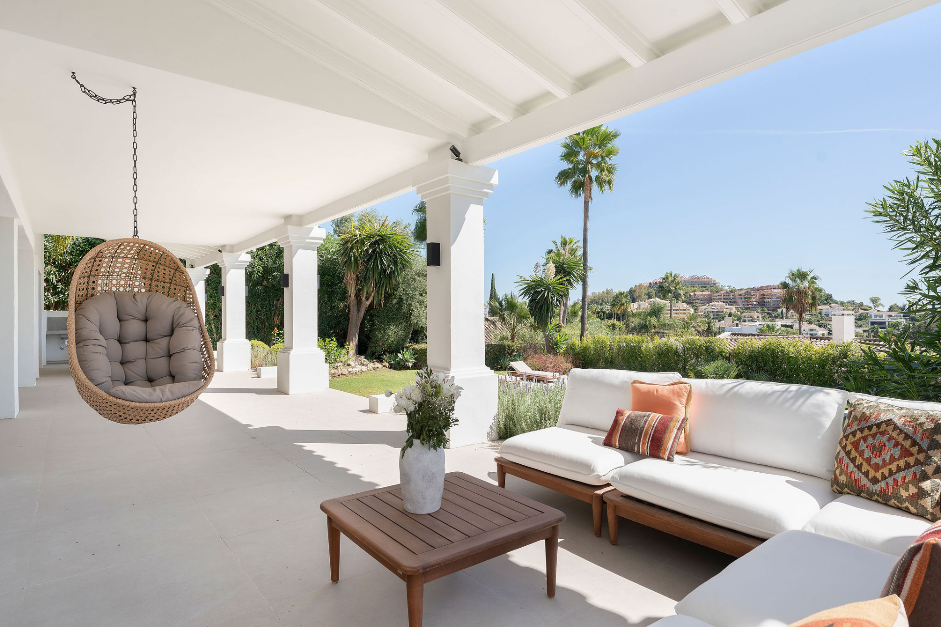 Welcome to Villa Rosalia — Refined Luxury with Stunning Seaviews in Nueva Andalucía, Marbella · Photo 21