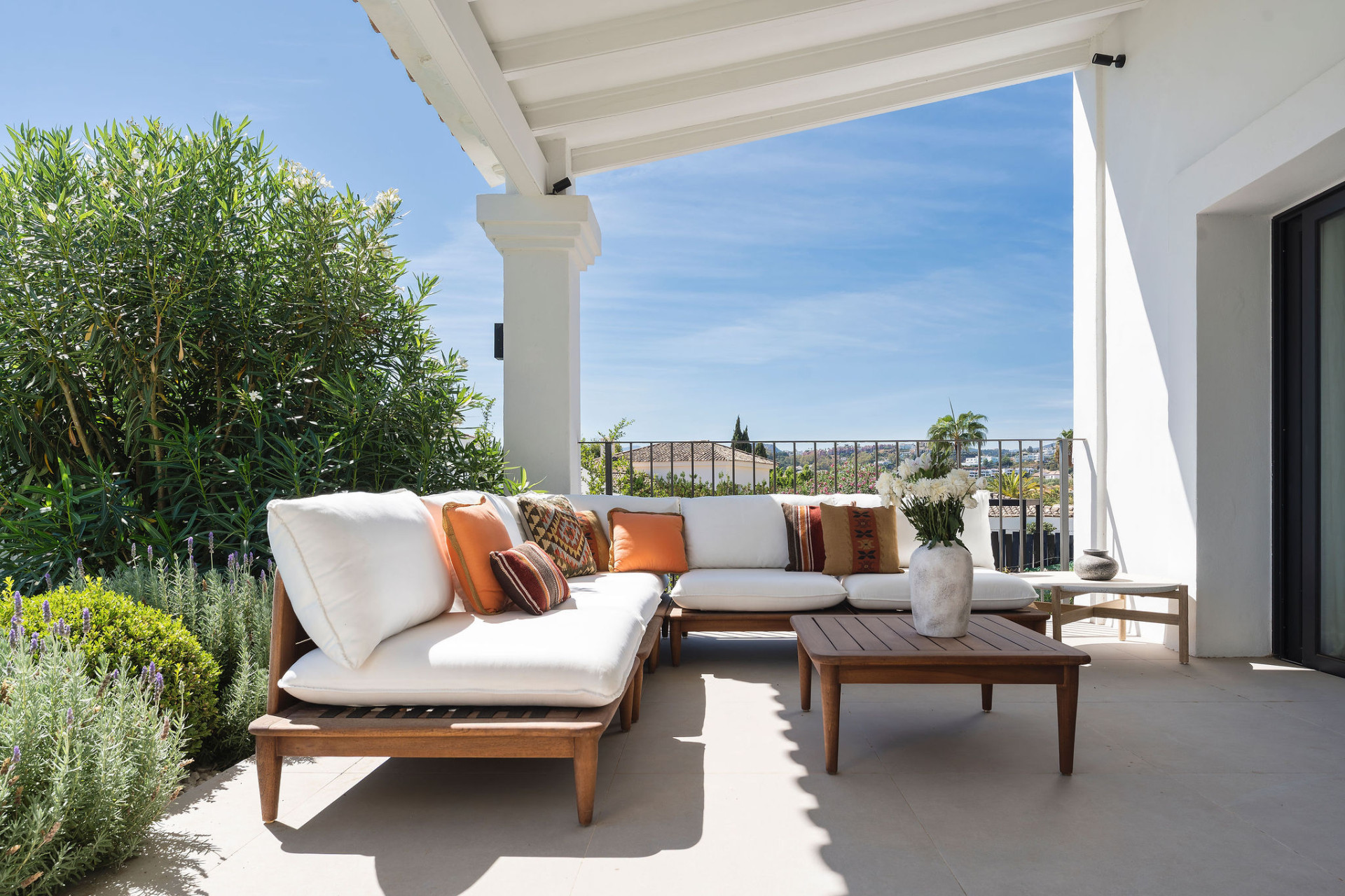 Welcome to Villa Rosalia — Refined Luxury with Stunning Seaviews in Nueva Andalucía, Marbella · Photo 20