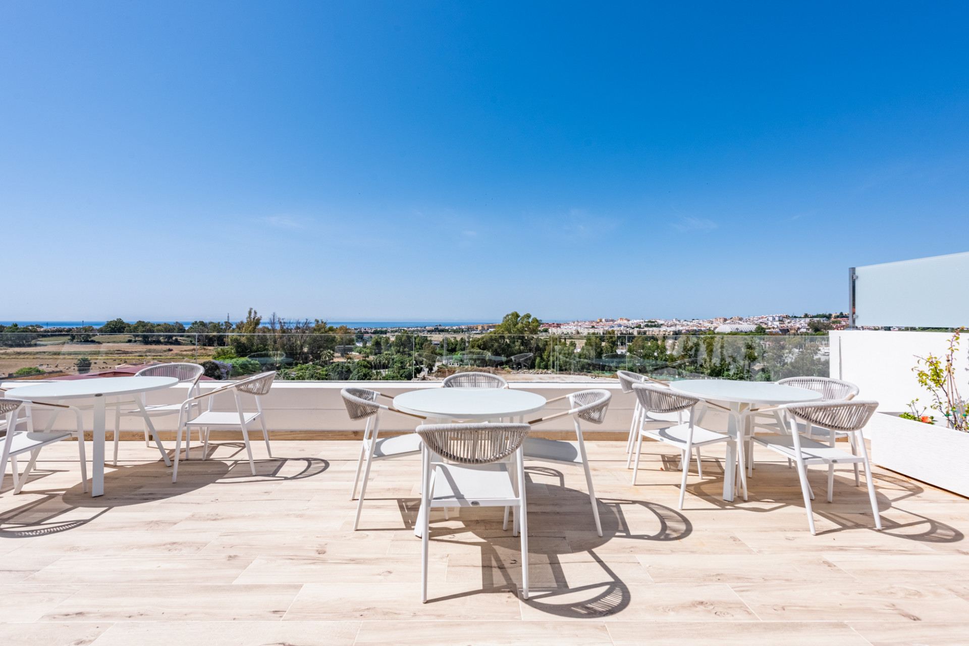 Brand New Luxury Corner Apartment with Sea & Mountain Views in Nueva Andalucia, Marbella · Photo 30