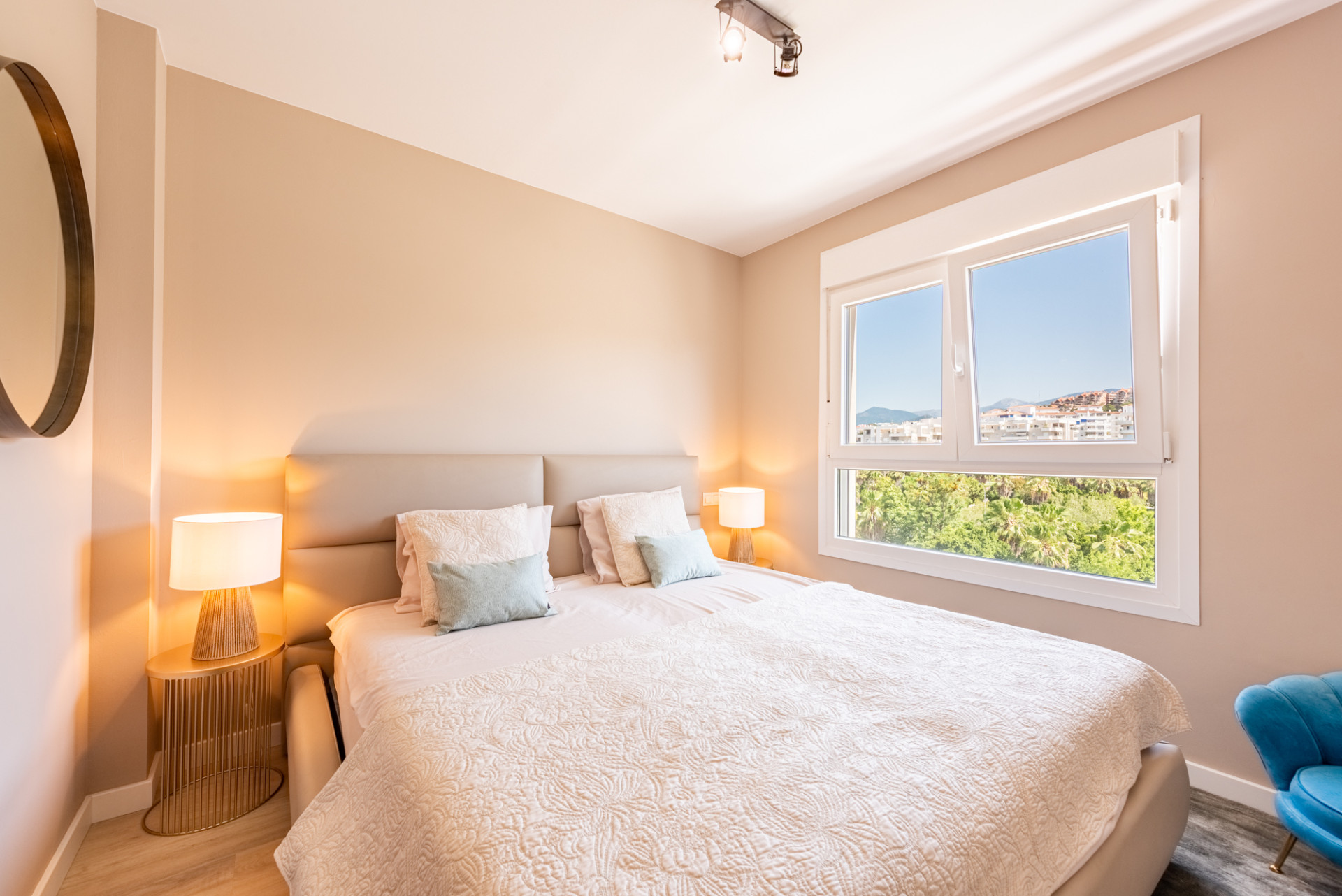 Brand New Luxury Corner Apartment with Sea & Mountain Views in Nueva Andalucia, Marbella · Photo 9
