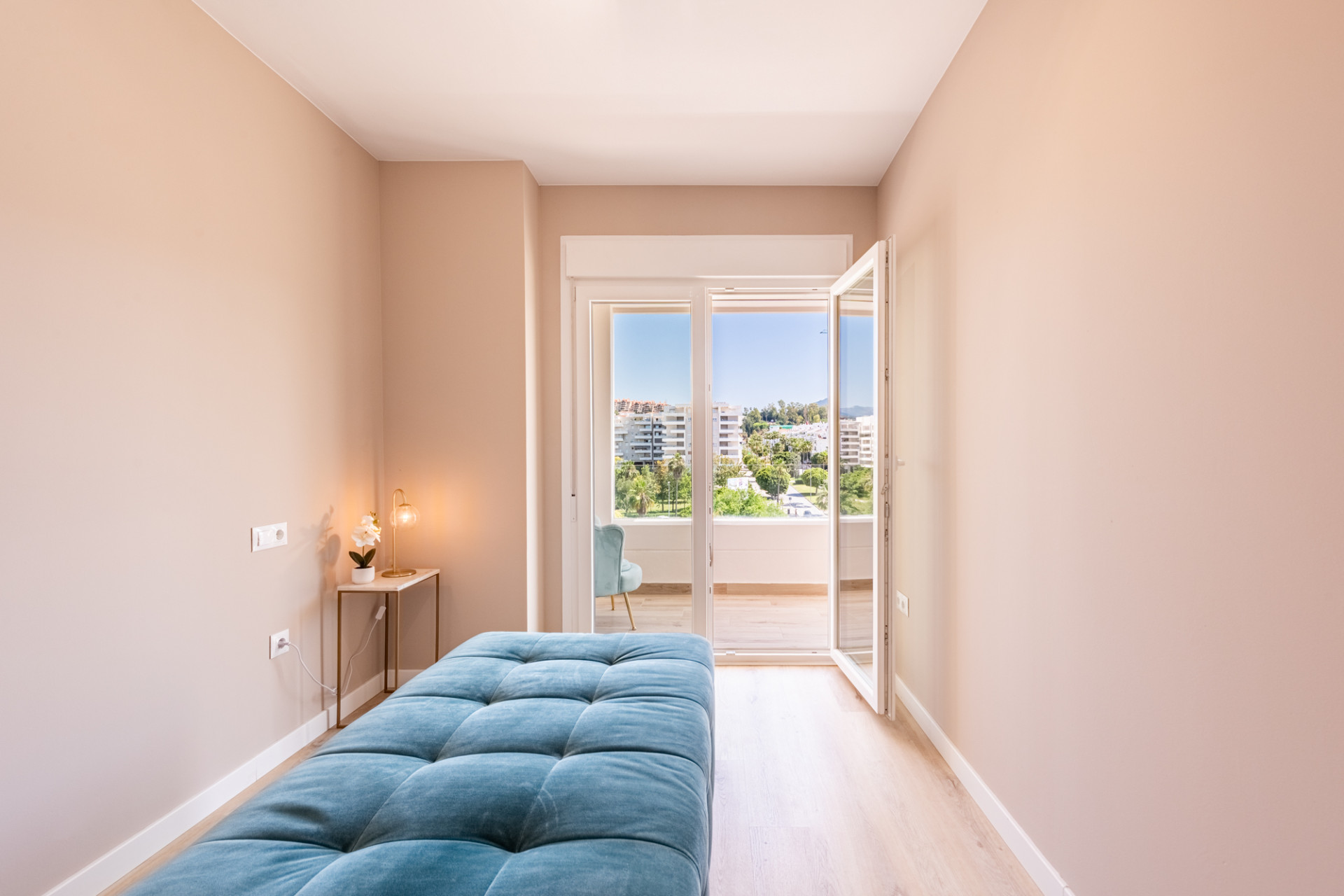 Brand New Luxury Corner Apartment with Sea & Mountain Views in Nueva Andalucia, Marbella · Photo 17