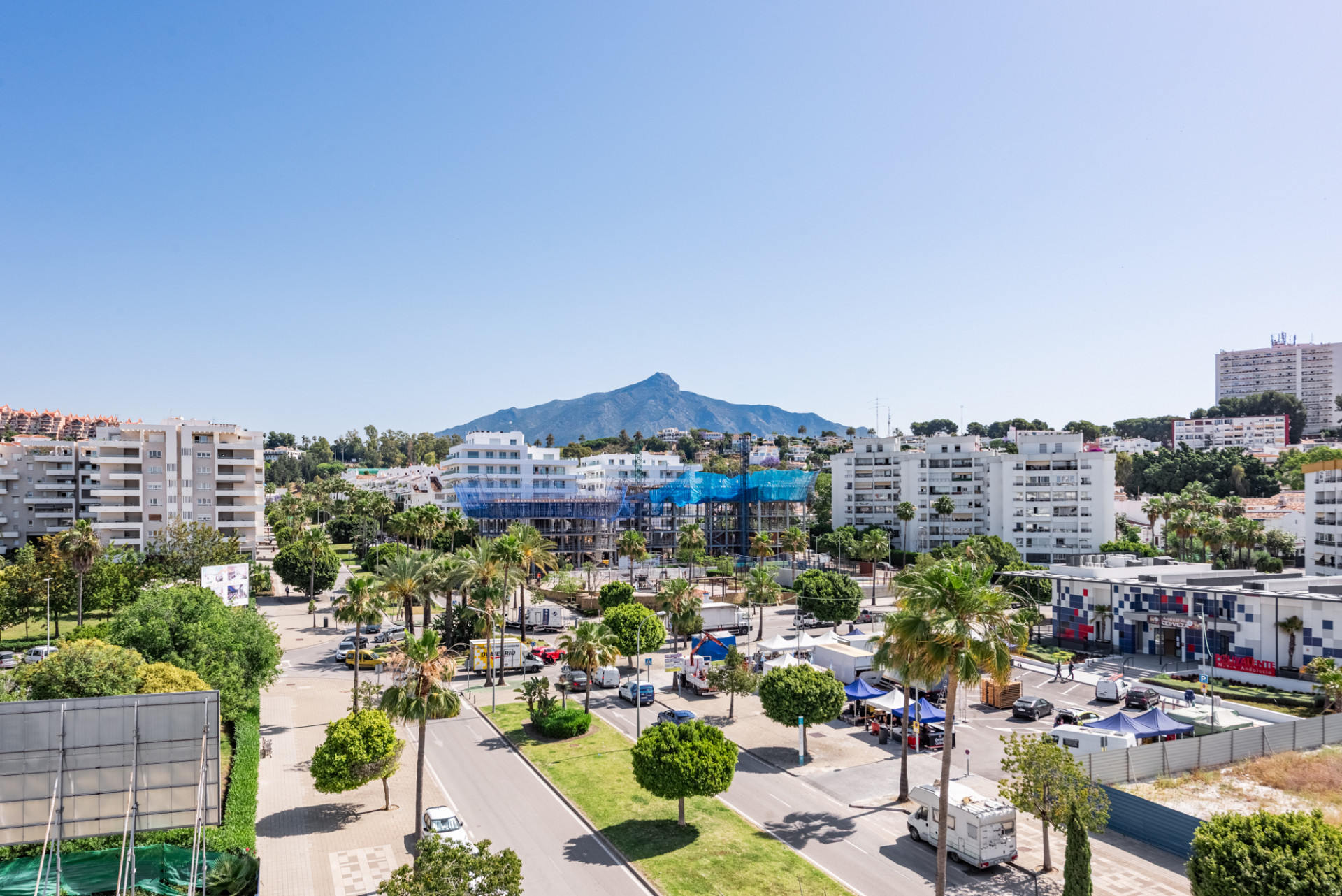 Brand New Luxury Corner Apartment with Sea & Mountain Views in Nueva Andalucia, Marbella · Photo 25