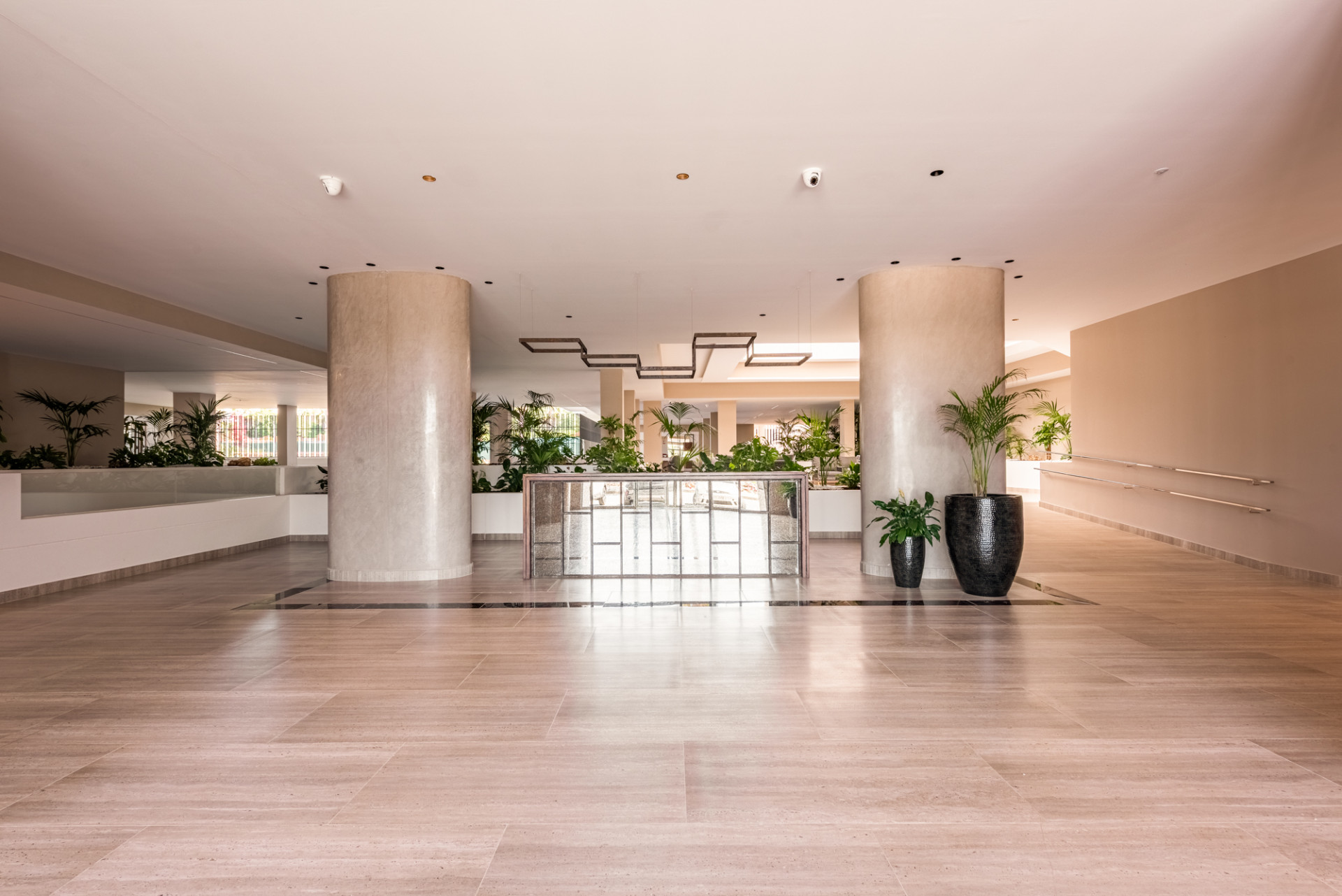 Brand New Luxury Corner Apartment with Sea & Mountain Views in Nueva Andalucia, Marbella · Photo 31
