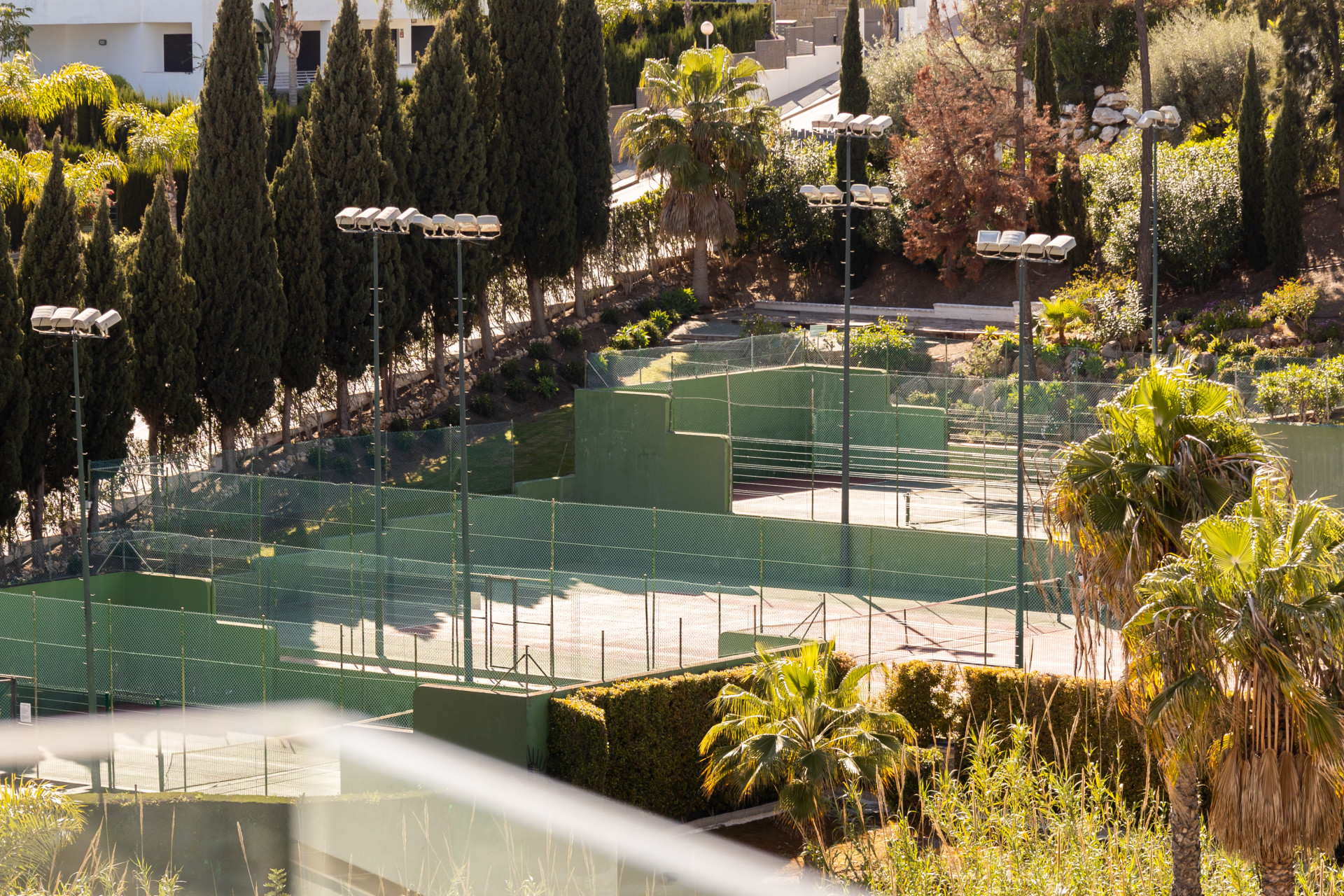 Elegant 3-Bedroom Townhouse with Panoramic Views Near Puerto Banús · Photo 34