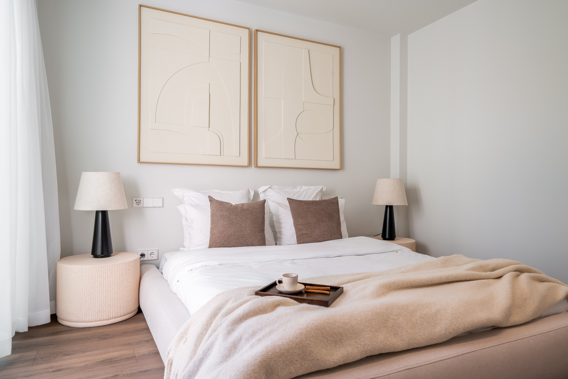 Welcome to Villa Lucalle, a contemporary masterpiece located in the picturesque grounds of Los Naranjos Hill Club in La Cerquilla, Nueva Andalucía. · Photo 19