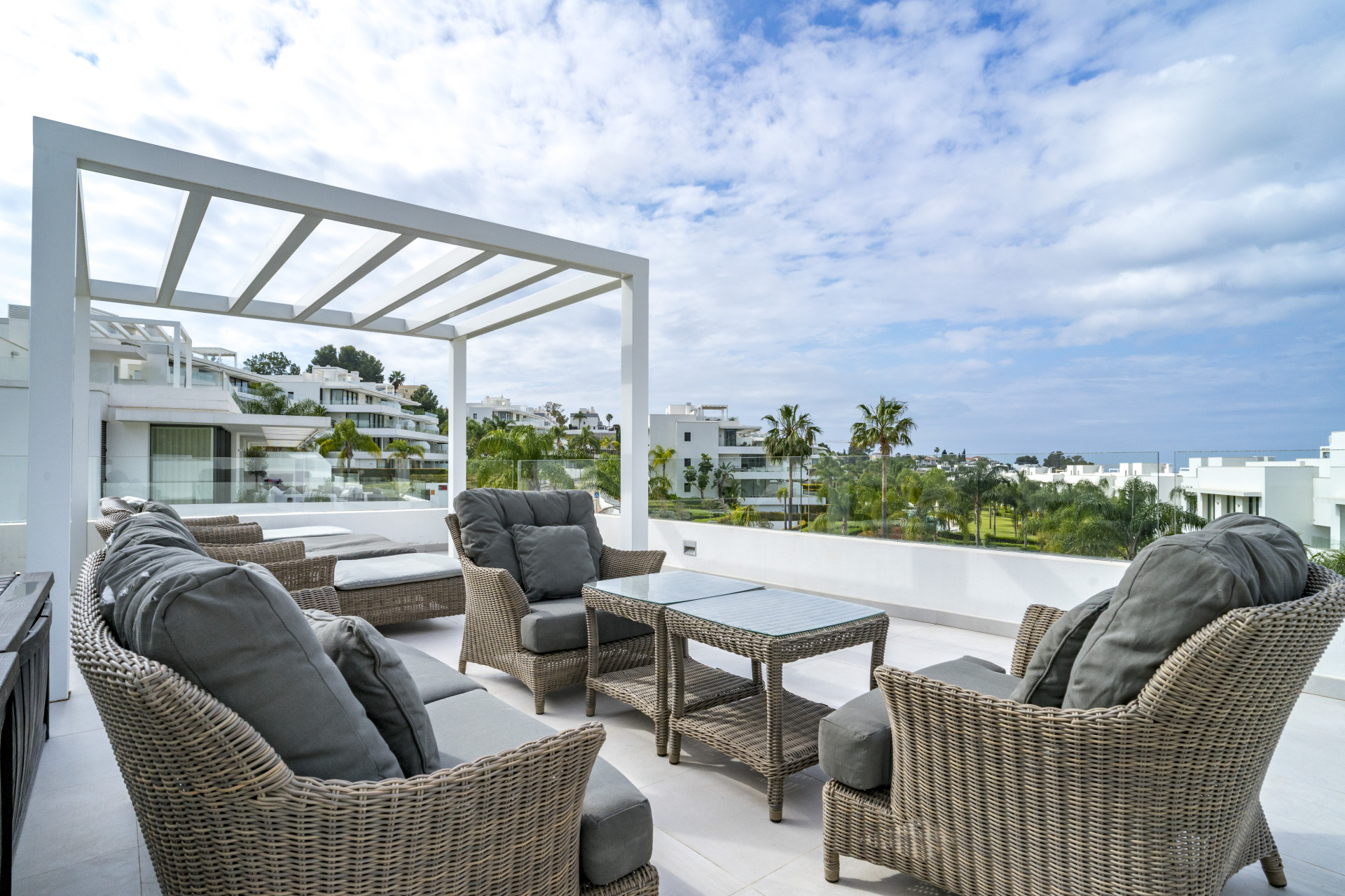 Luxury 3-Bedroom Duplex Penthouse for Sale in Cataleya, Atalaya Golf, Estepona · Photo 21