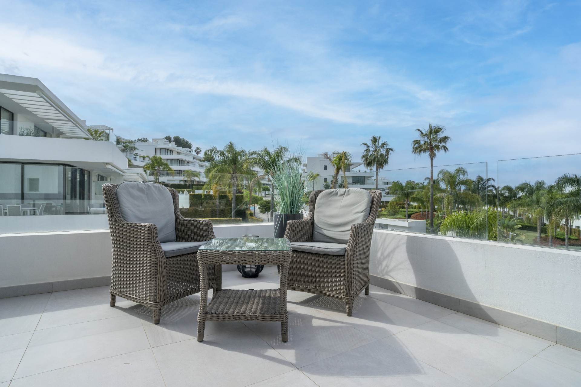 Luxury 3-Bedroom Duplex Penthouse for Sale in Cataleya, Atalaya Golf, Estepona · Photo 16