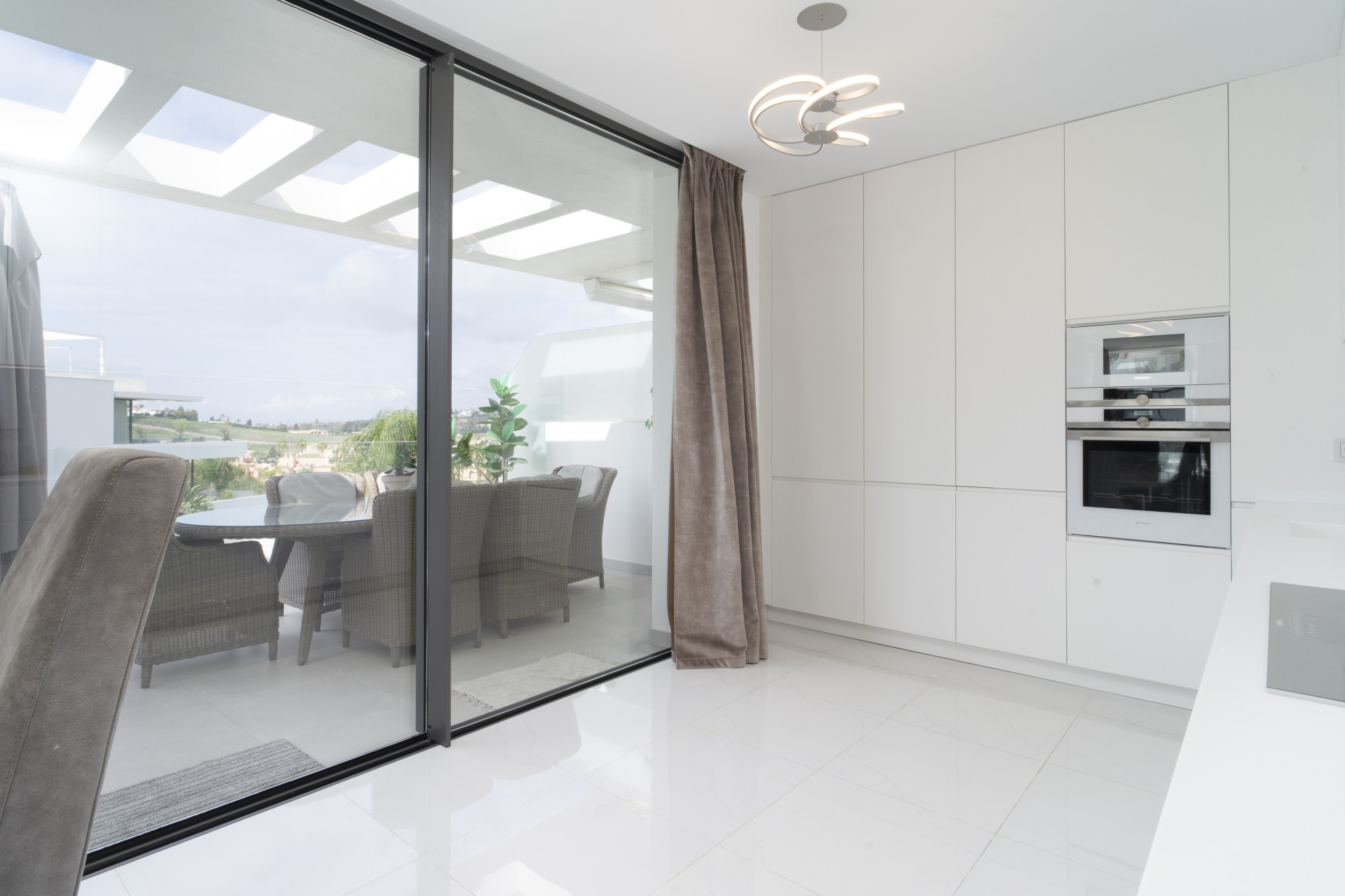 Luxury 3-Bedroom Duplex Penthouse for Sale in Cataleya, Atalaya Golf, Estepona · Photo 38
