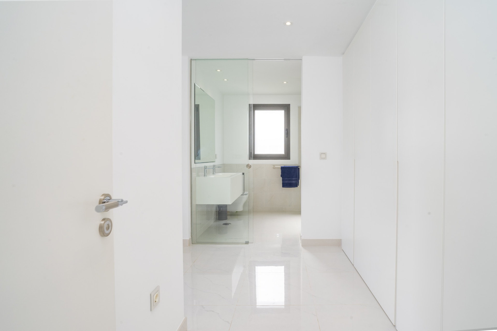 Luxury 3-Bedroom Duplex Penthouse for Sale in Cataleya, Atalaya Golf, Estepona · Photo 31