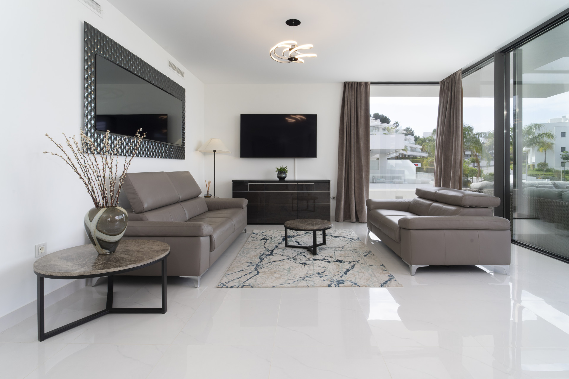 Luxury 3-Bedroom Duplex Penthouse for Sale in Cataleya, Atalaya Golf, Estepona · Photo 43