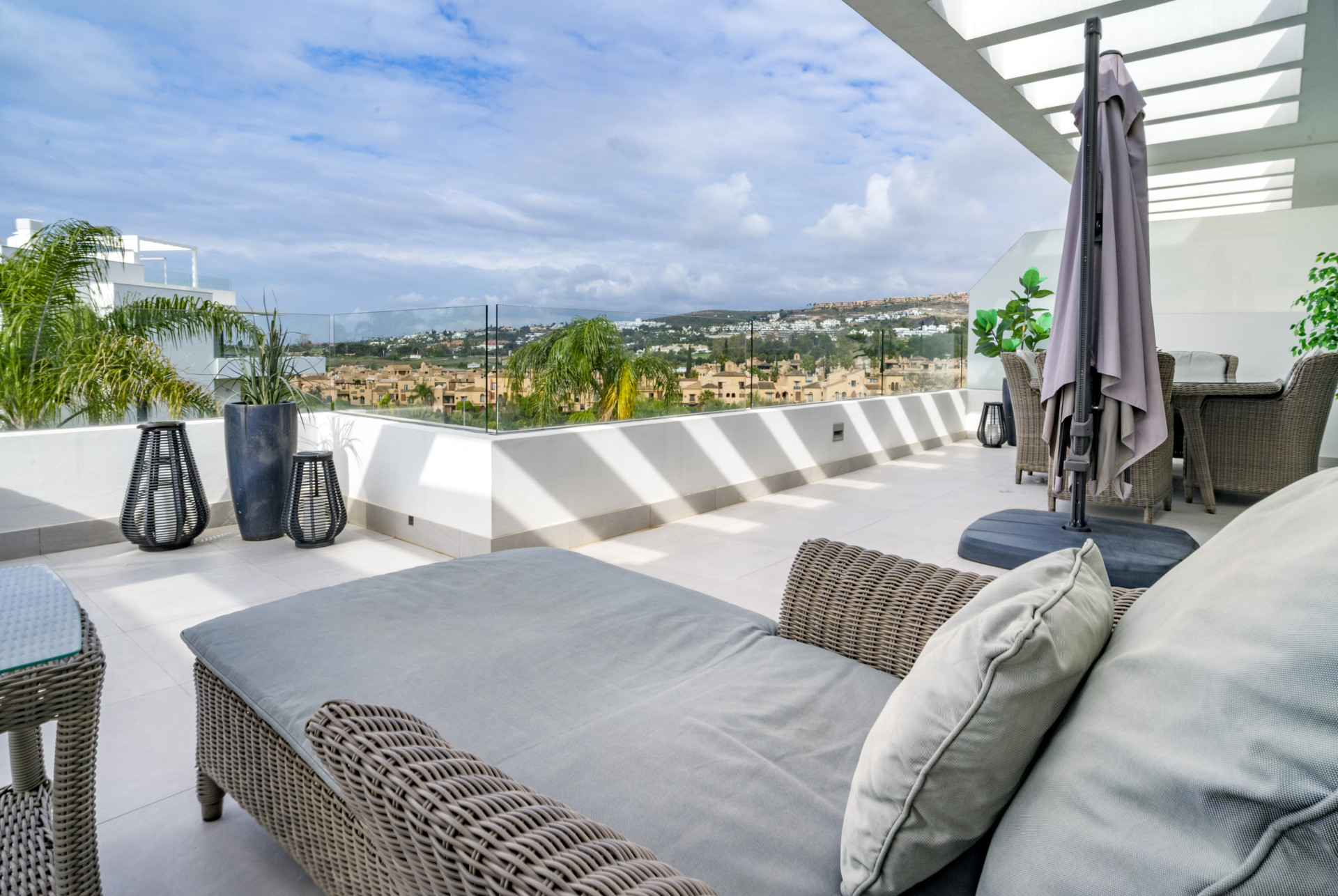 Luxury 3-Bedroom Duplex Penthouse for Sale in Cataleya, Atalaya Golf, Estepona · Photo 13