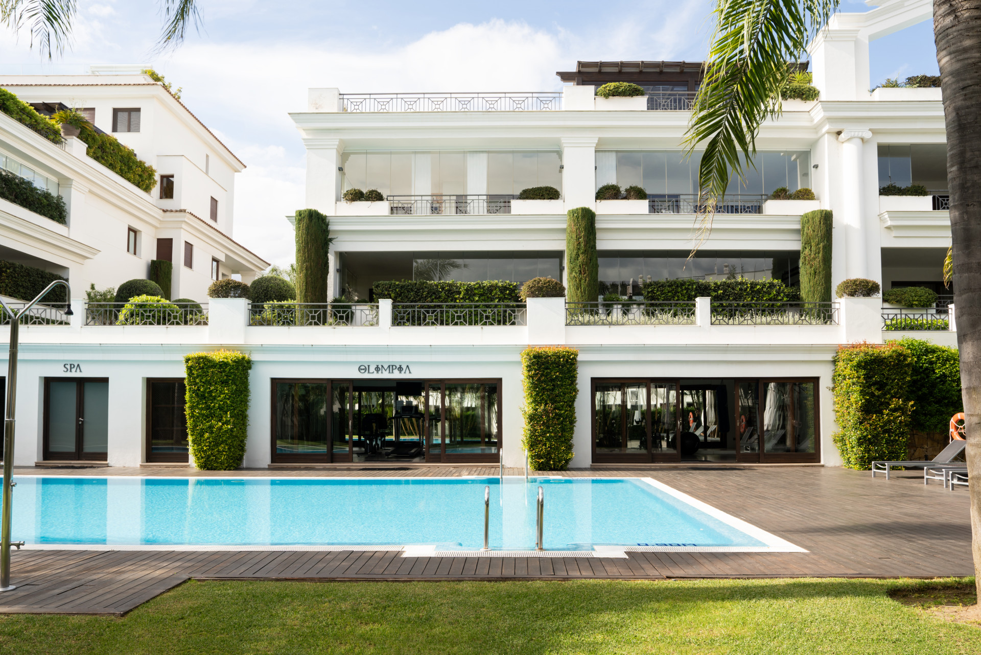 Exclusive Ground-Floor Apartment in Doncella Beach, Estepona · Photo 17