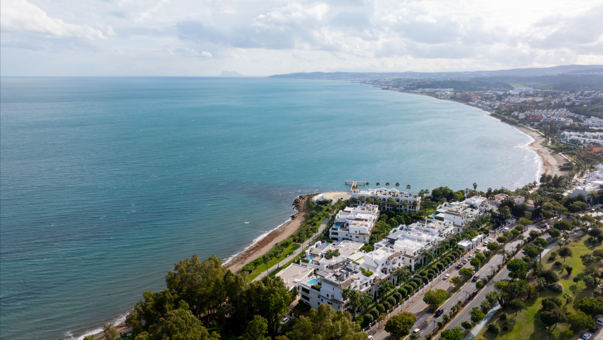 Exclusive Ground-Floor Apartment in Doncella Beach, Estepona · Photo 23