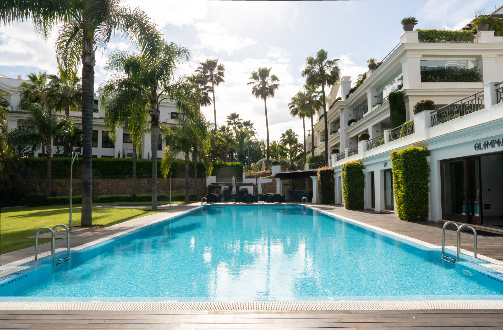 Exclusive Ground-Floor Apartment in Doncella Beach, Estepona · Photo 15