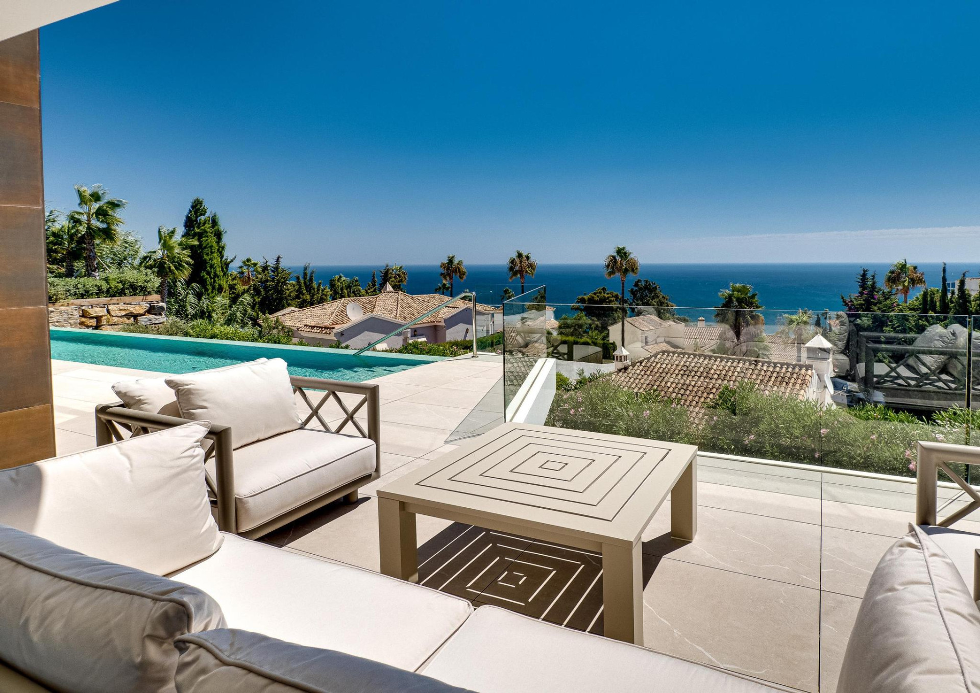 Luxury Villa with Panoramic Sea Views in La Paloma, Manilva · Photo 31