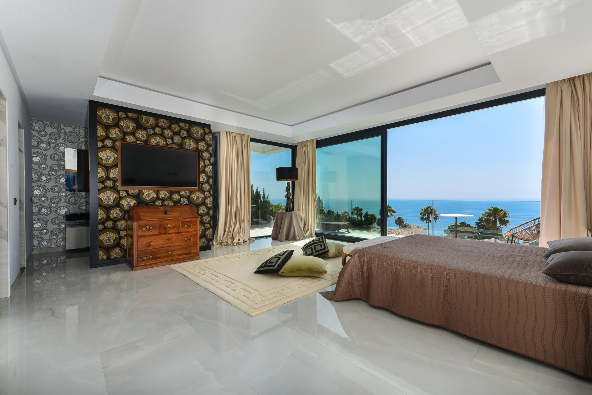 Luxury Villa with Panoramic Sea Views in La Paloma, Manilva · Photo 37