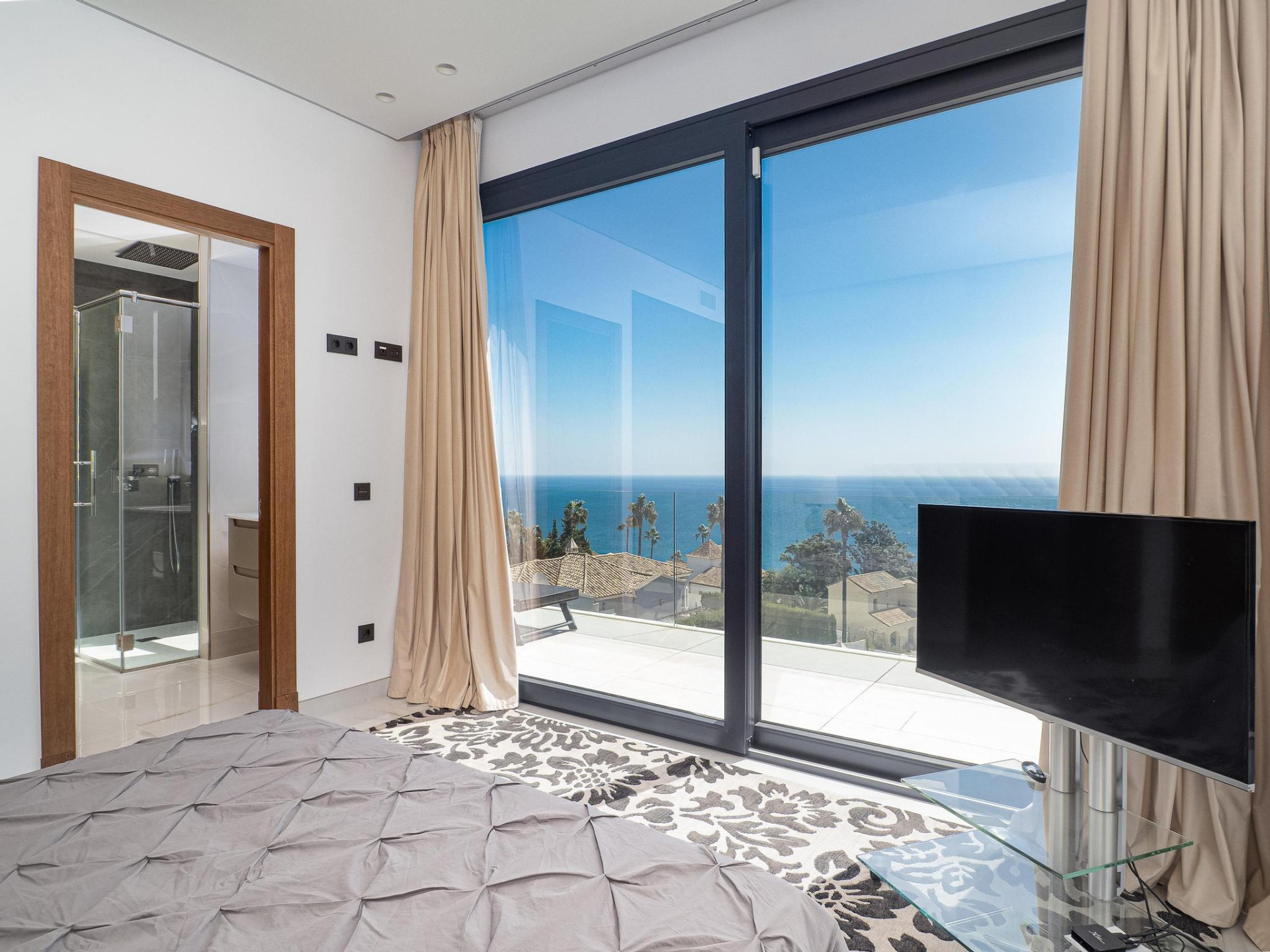 Luxury Villa with Panoramic Sea Views in La Paloma, Manilva · Photo 60