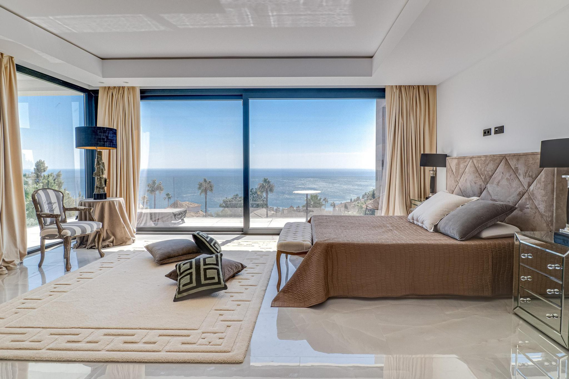 Luxury Villa with Panoramic Sea Views in La Paloma, Manilva · Photo 43
