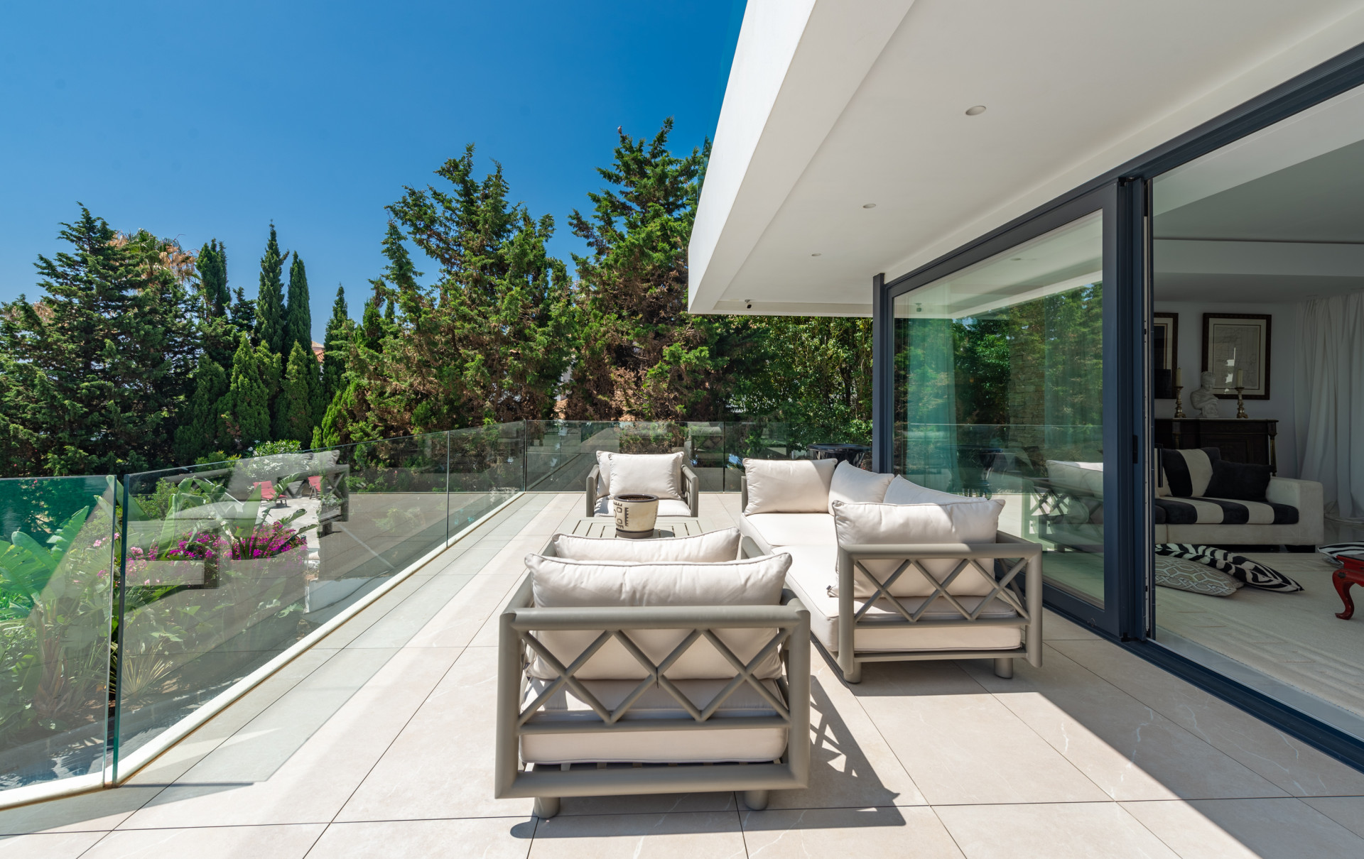 Luxury Villa with Panoramic Sea Views in La Paloma, Manilva · Photo 28