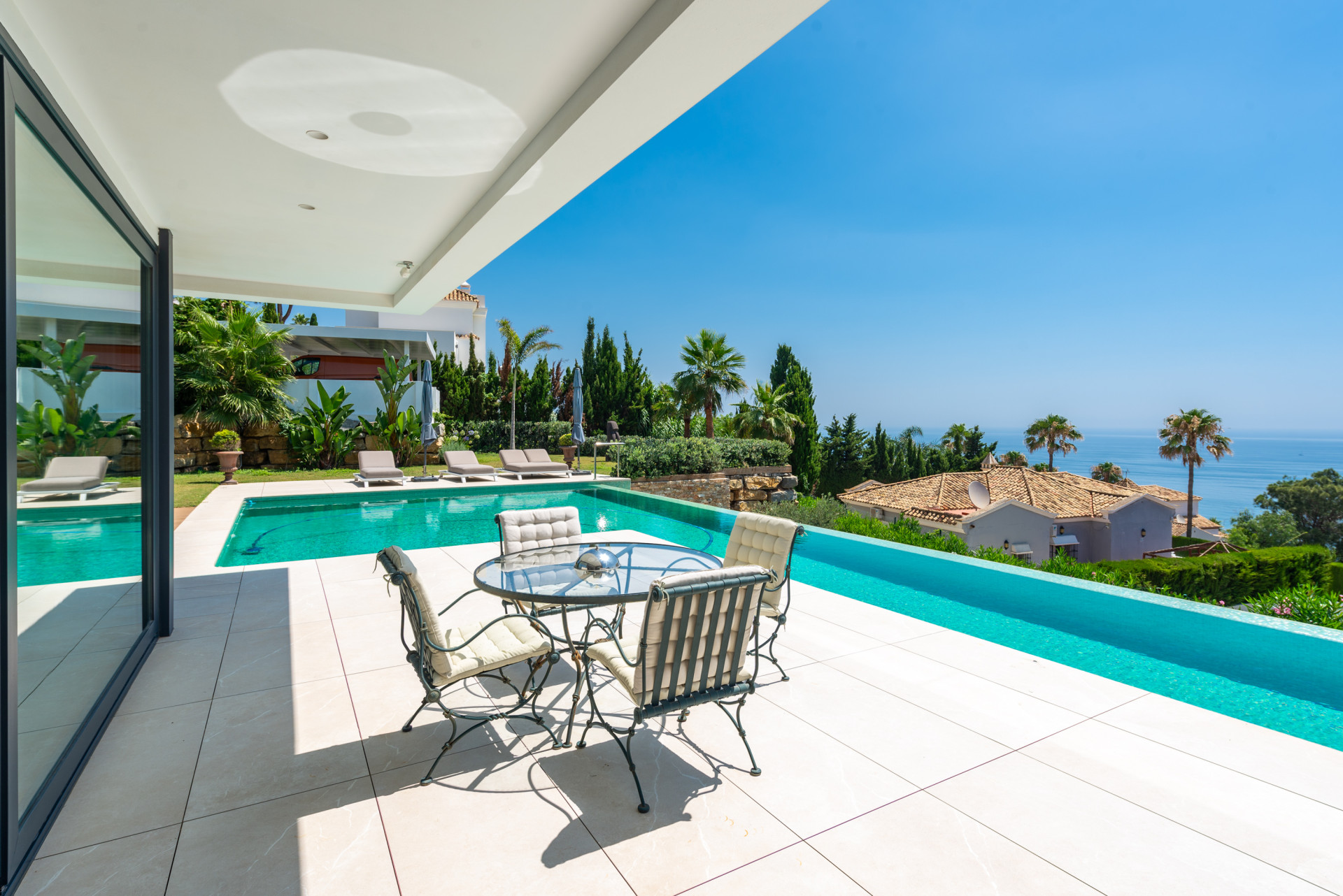 Luxury Villa with Panoramic Sea Views in La Paloma, Manilva · Photo 20