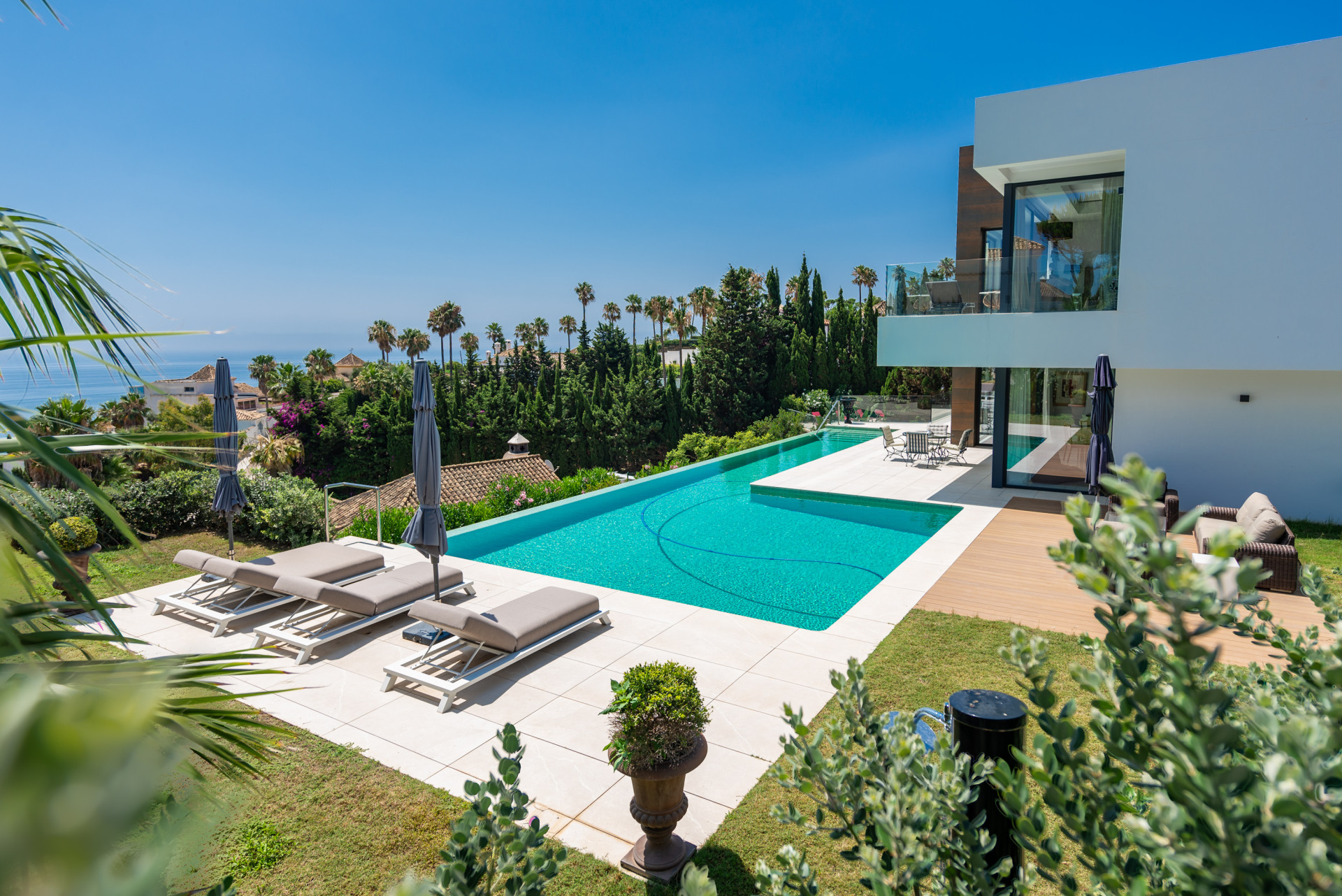 Luxury Villa with Panoramic Sea Views in La Paloma, Manilva · Photo 10