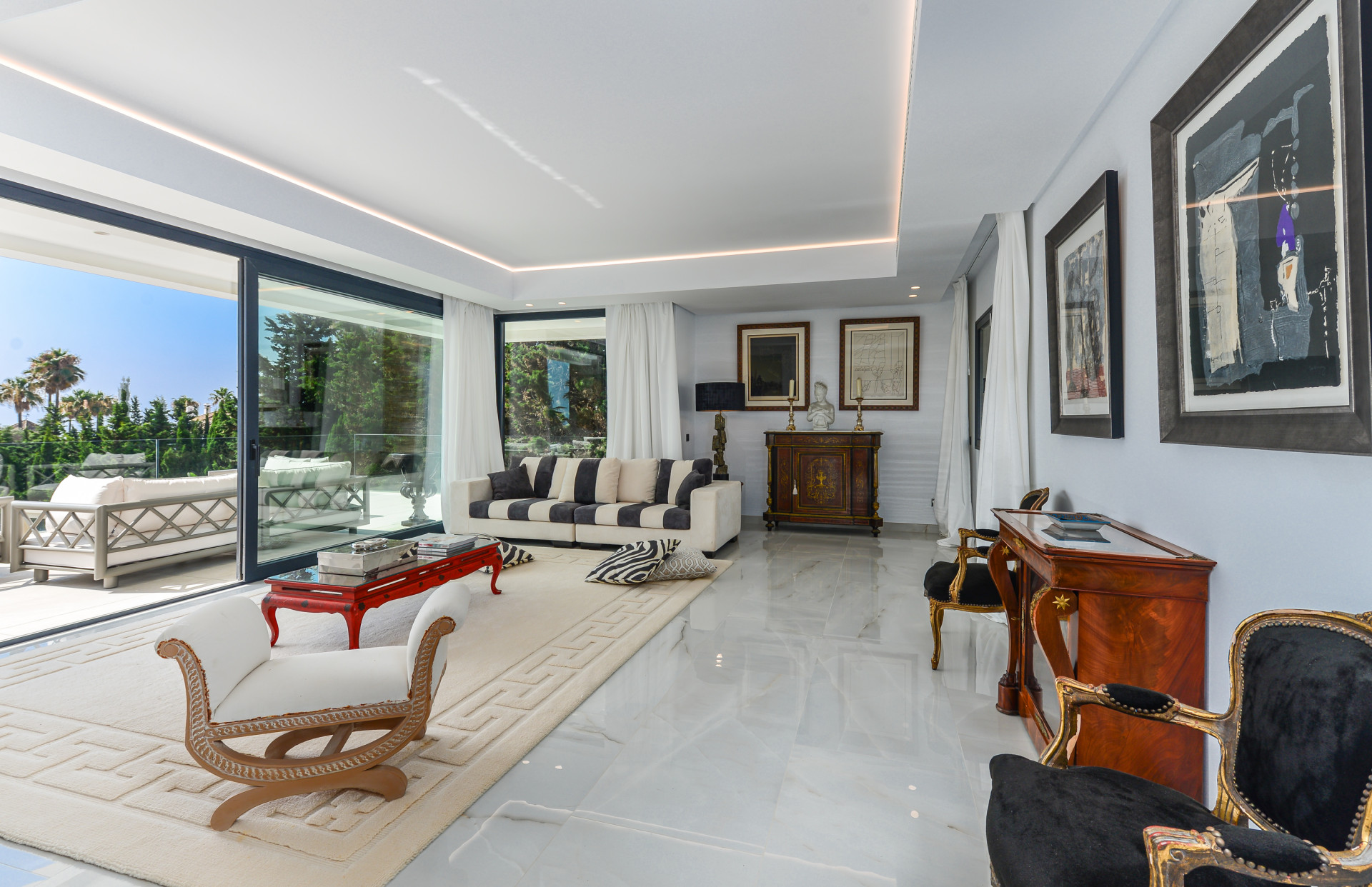 Luxury Villa with Panoramic Sea Views in La Paloma, Manilva · Photo 23