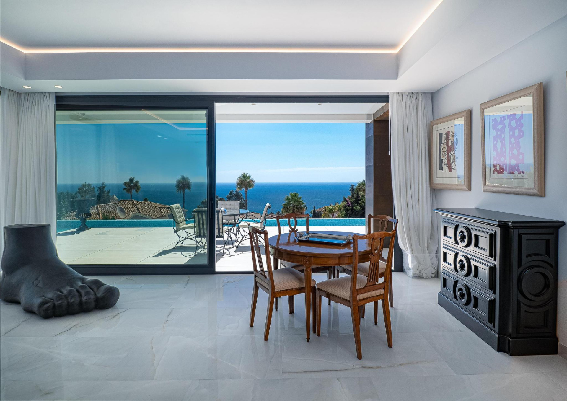 Luxury Villa with Panoramic Sea Views in La Paloma, Manilva · Photo 17
