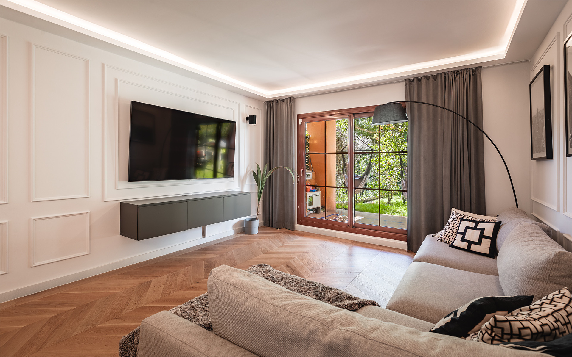 Fully renovated garden apartment in Gazules del Sol, a gated complex close to amenities in Benahavís · Photo 9