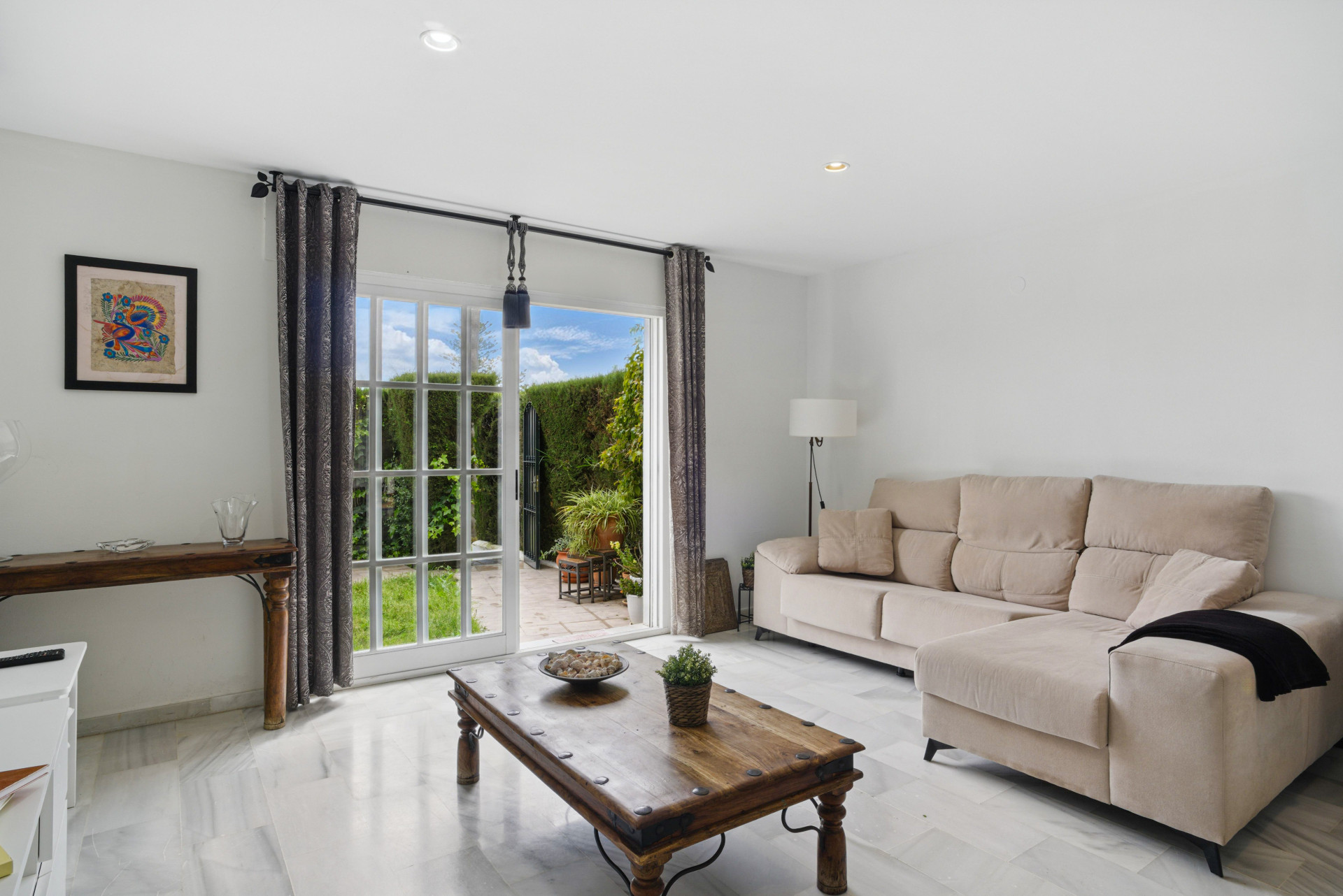 Wonderful three bedroom townhouse with sea views, located in Bel Air, Estepona · Photo 18