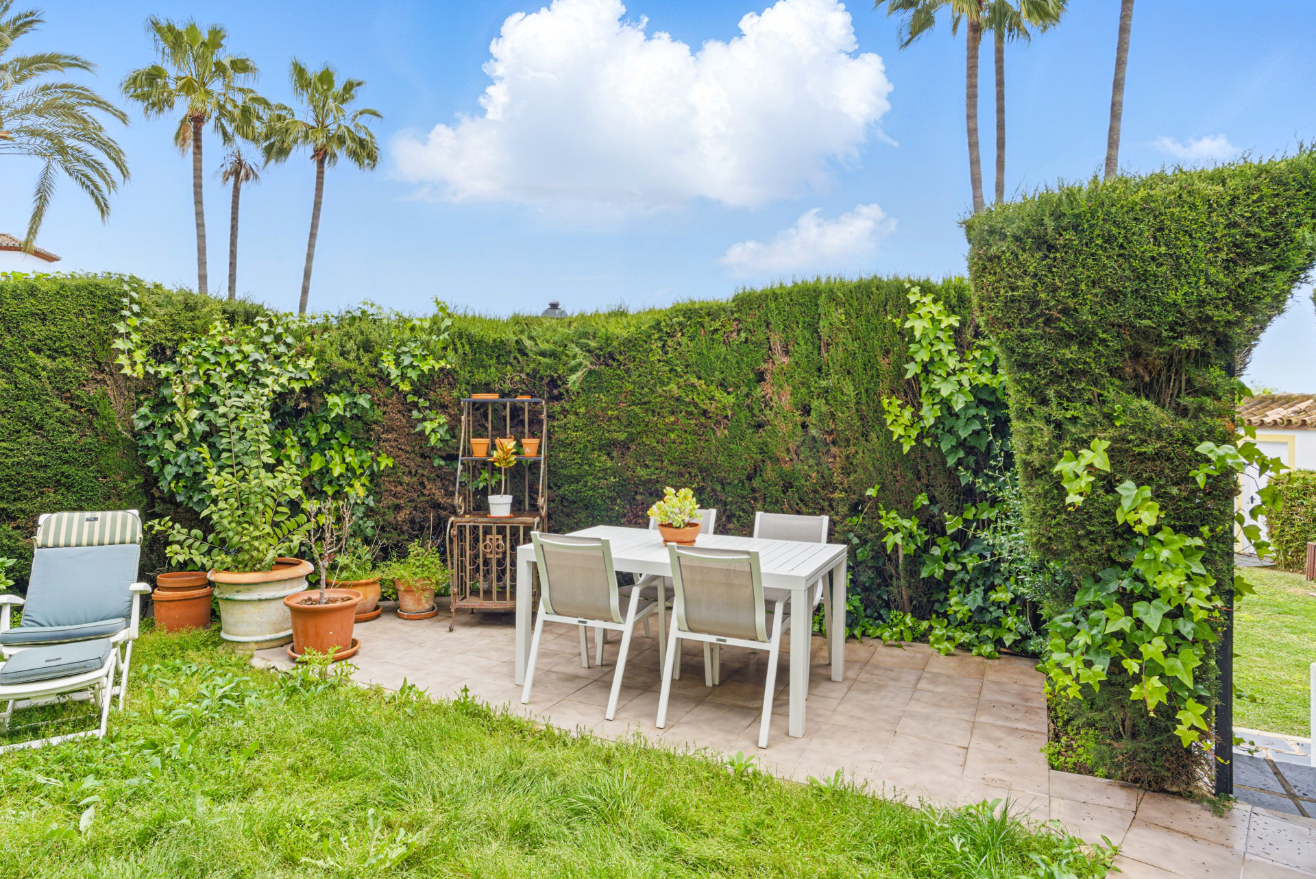 Wonderful three bedroom townhouse with sea views, located in Bel Air, Estepona · Photo 16