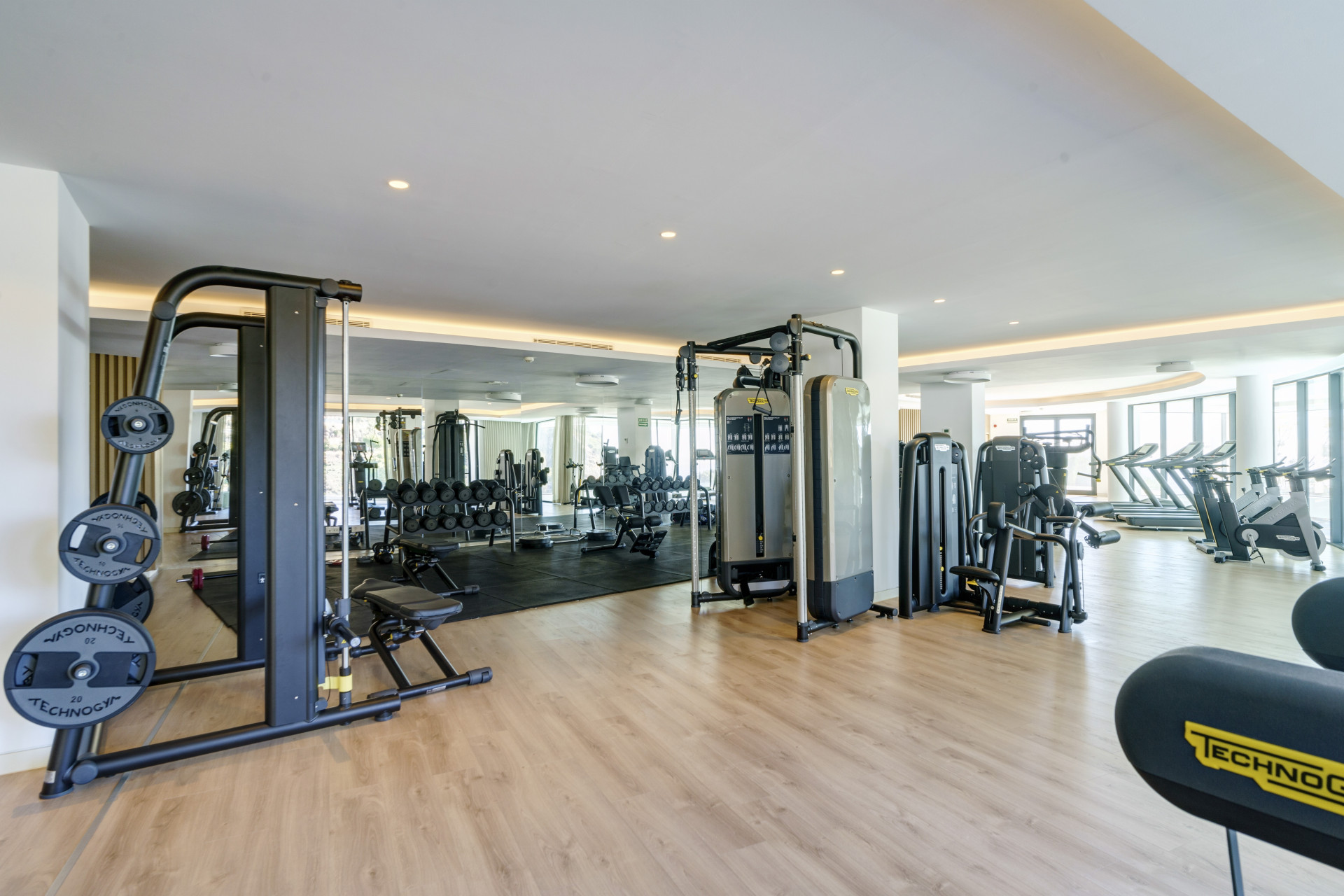 Beautiful two bedroom, south east facing apartment located in the exclusive Urbanisation Palo Alto · Photo 10