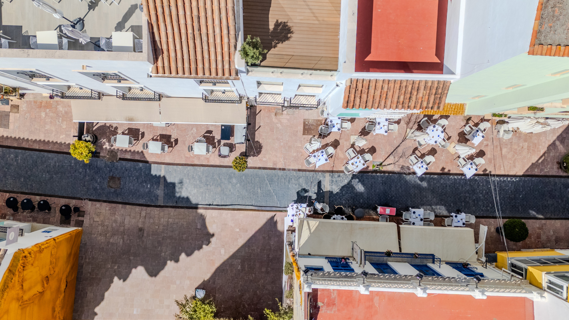 Unique Designer Home with 5m Ceilings and Rooftop Terrace in Estepona · Photo 50
