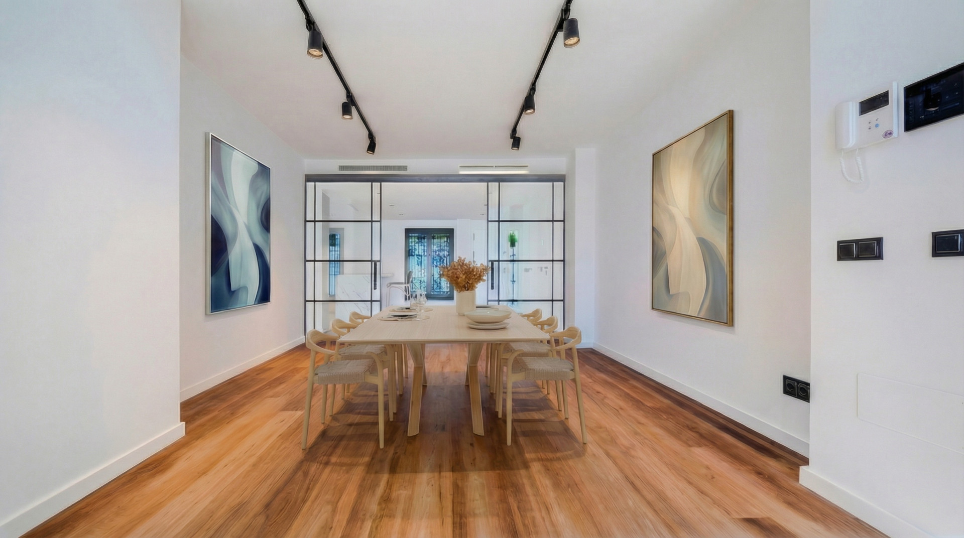 Unique Designer Home with 5m Ceilings and Rooftop Terrace in Estepona · Photo 28