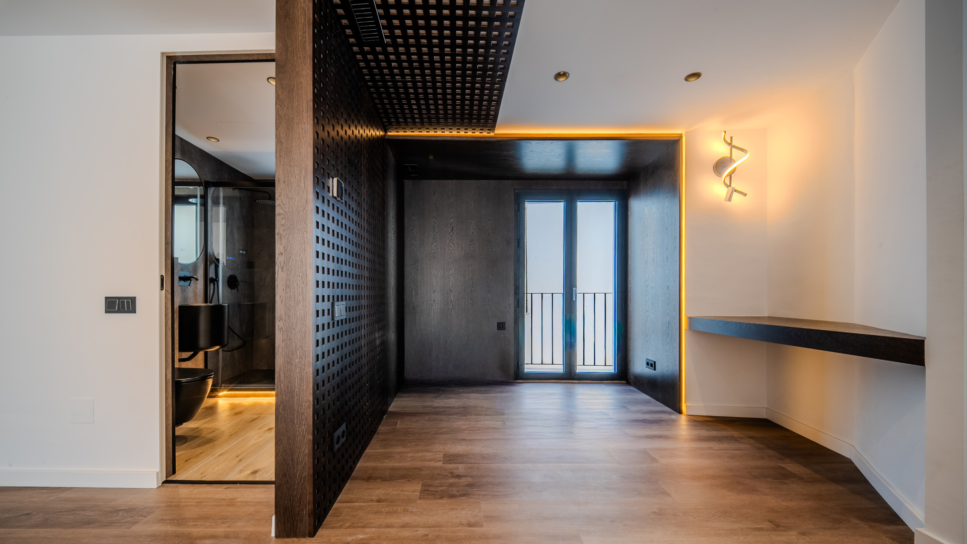 Unique Designer Home with 5m Ceilings and Rooftop Terrace in Estepona · Photo 15