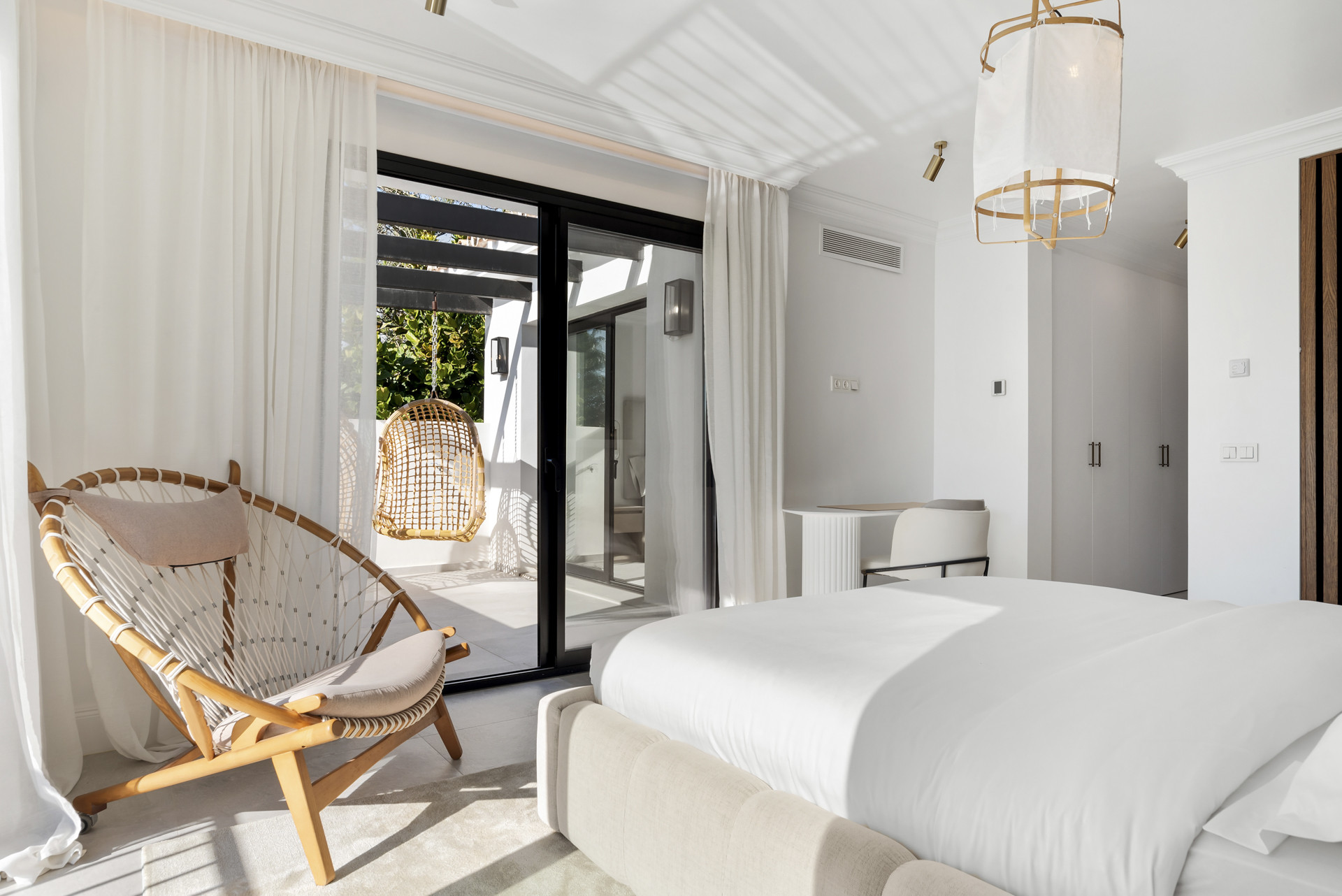 Modern Luxury Villa in Parcelas Del Golf · Photo 18