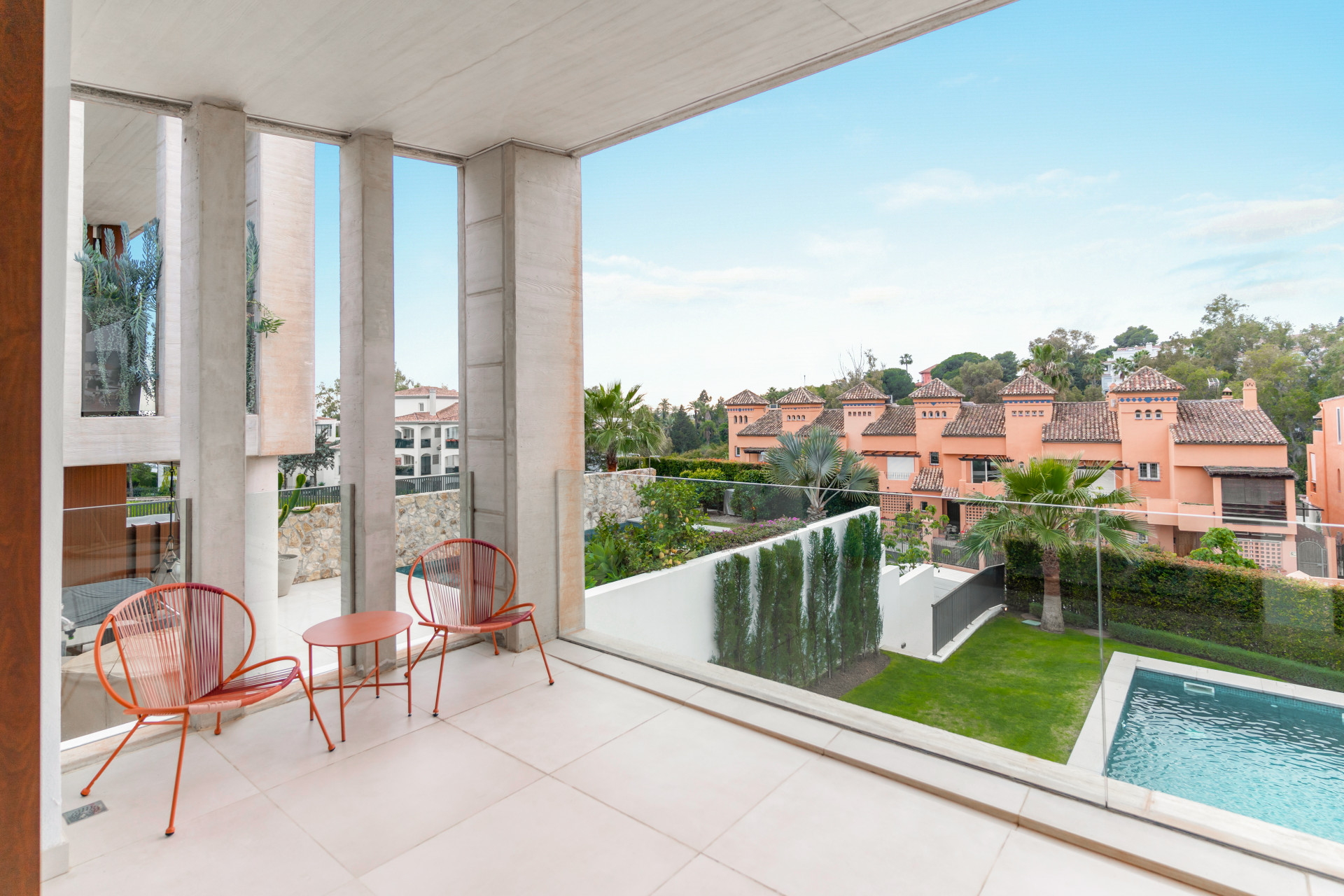 EXCLUSIVE VILLA WITH PRIVATE POOL, JACUZZI & OUTDOOR CINEMA ON MARBELLA’S GOLDEN MILE · Photo 14