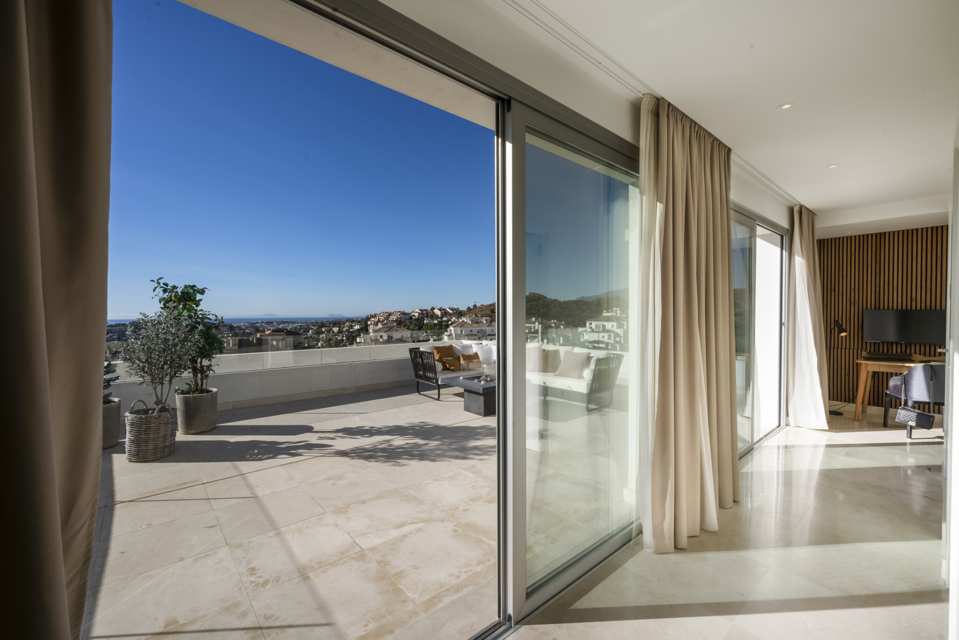 Spacious duplex penthouse with 3 bedrooms · Photo 38