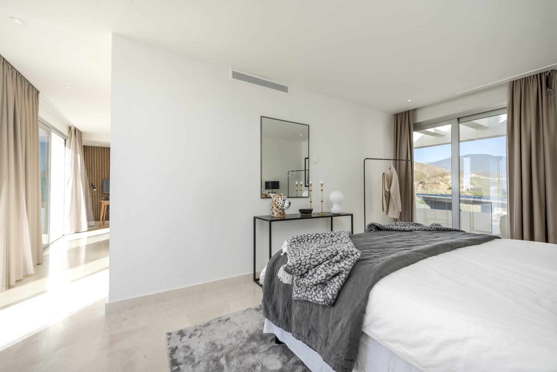 Spacious duplex penthouse with 3 bedrooms · Photo 15